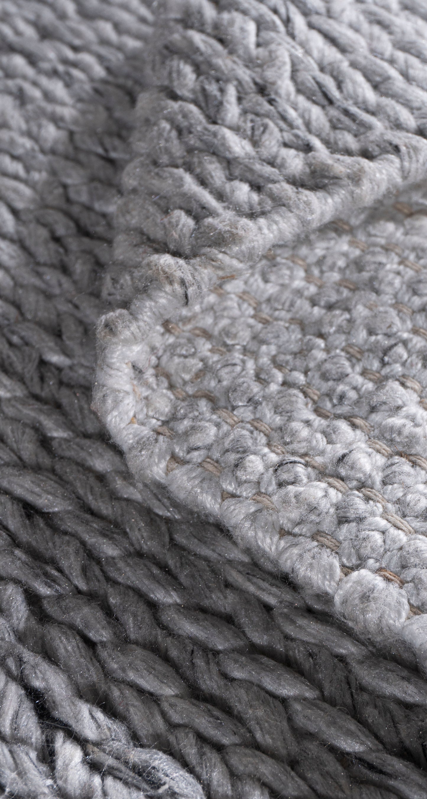 WAHO_IMAGE::n-7511-herringbone-silver-2.00x02.00-18362.jpg