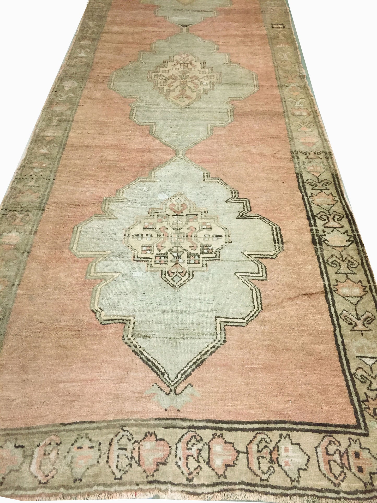 WAHO_IMAGE::u-1340-antique-oushak-gallery-size-rug-4.04x12.10-7140.jpg