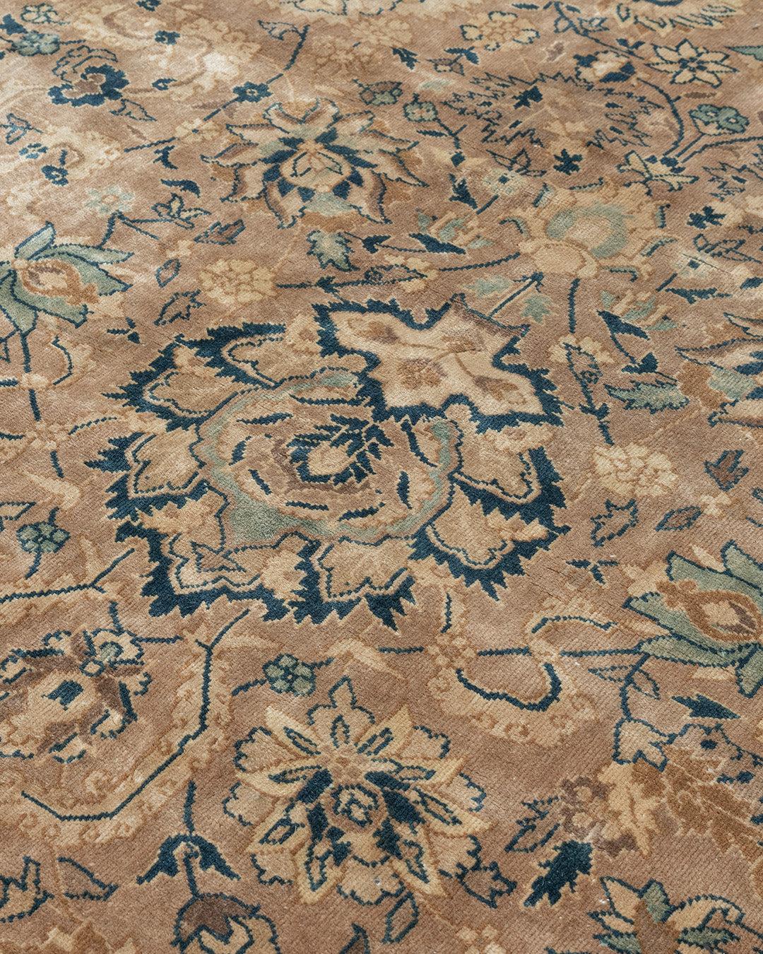 WAHO_IMAGE::u-1377-oversize-antique-indo-kerman-rug-14.07x23.09-12773.jpg