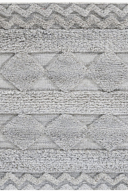 SNTM7138 - Four Seasons Diamond Light Gray Sample Rug