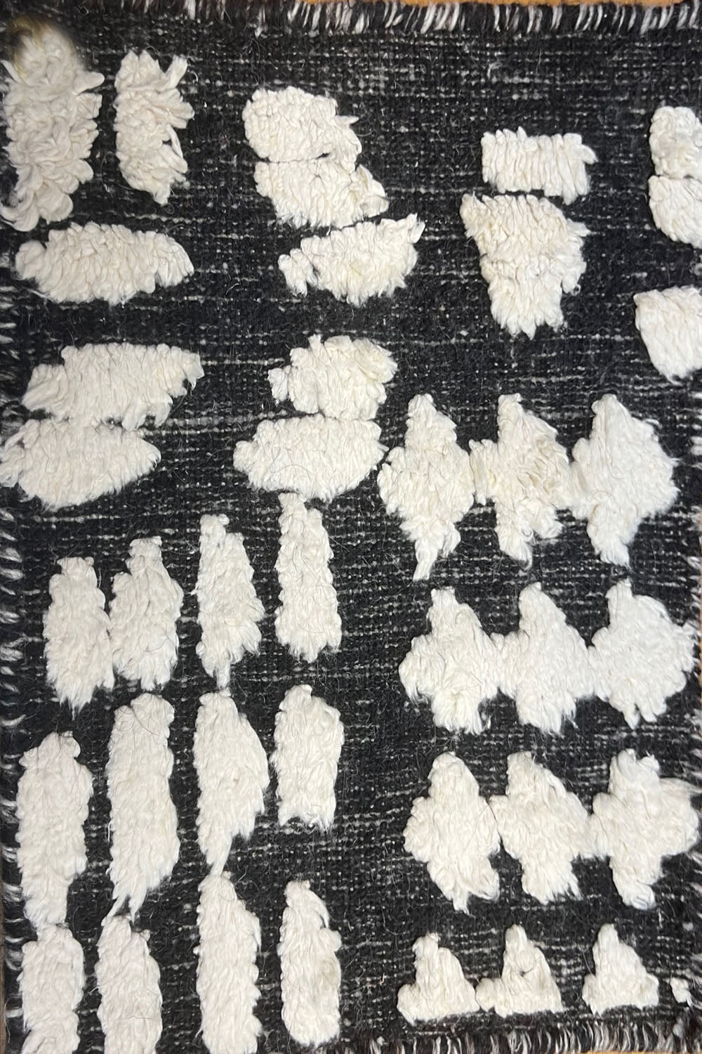 WAHO_IMAGE::hi low luxetthumb ivory-charcoal.jpg