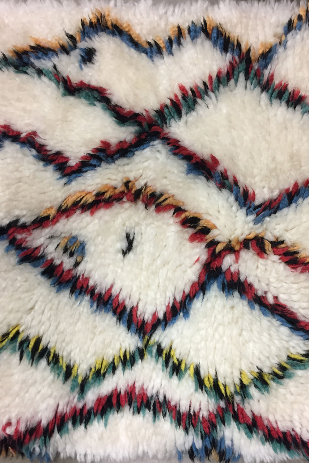 MC-110 - Moroccan Fluffy Collection Ivory Zig Zag Sample