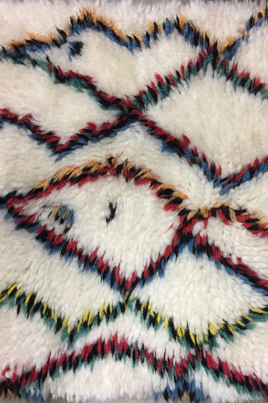 MC-110 - Moroccan Fluffy Collection Ivory Zig Zag Sample