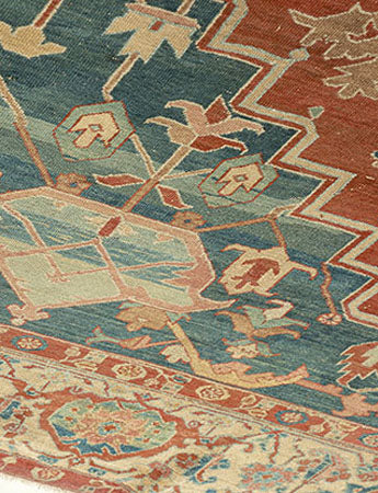 U-4365 - Antique  Persian Serapi Heriz Rug
