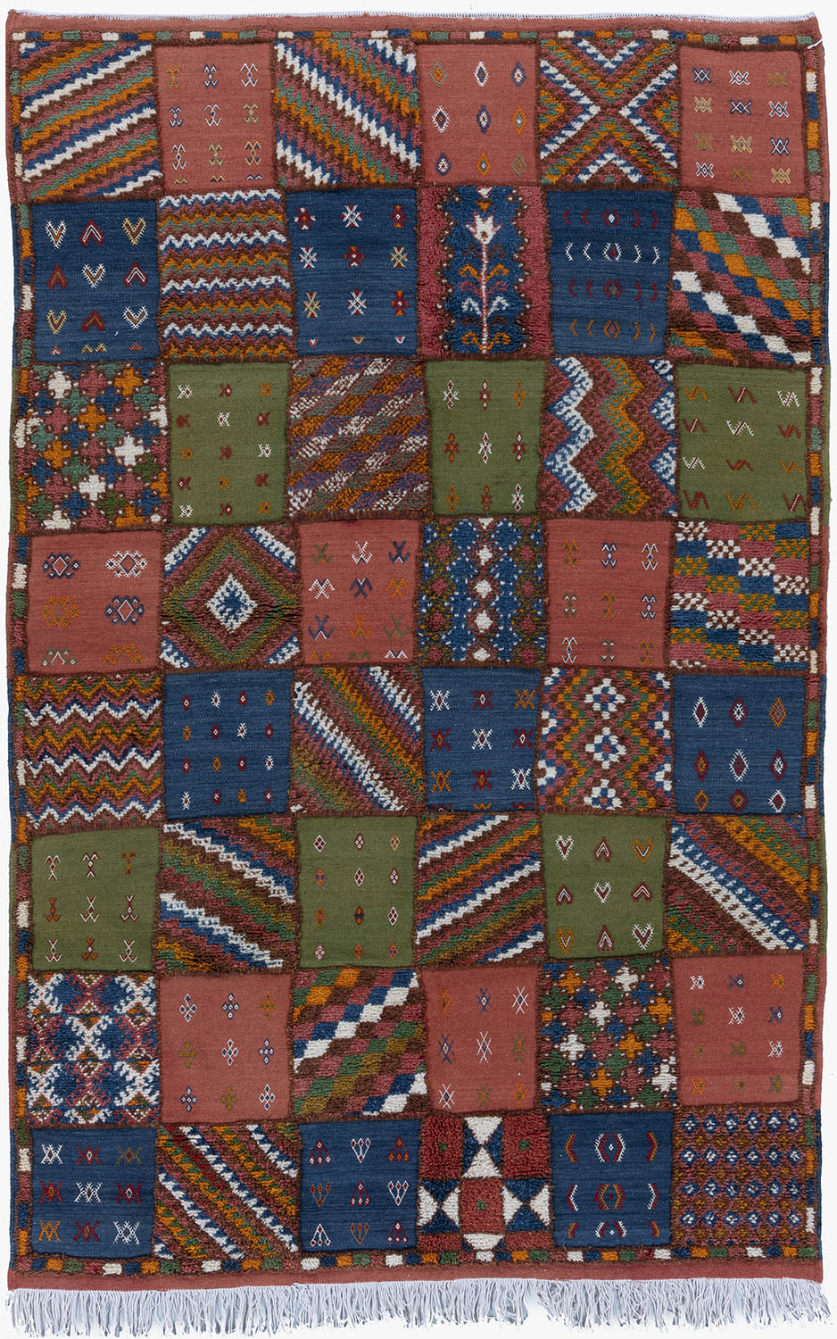 WAHO_IMAGE::u-4811 vintage moroccan design patch rug 5'4 x 8'4.jpg