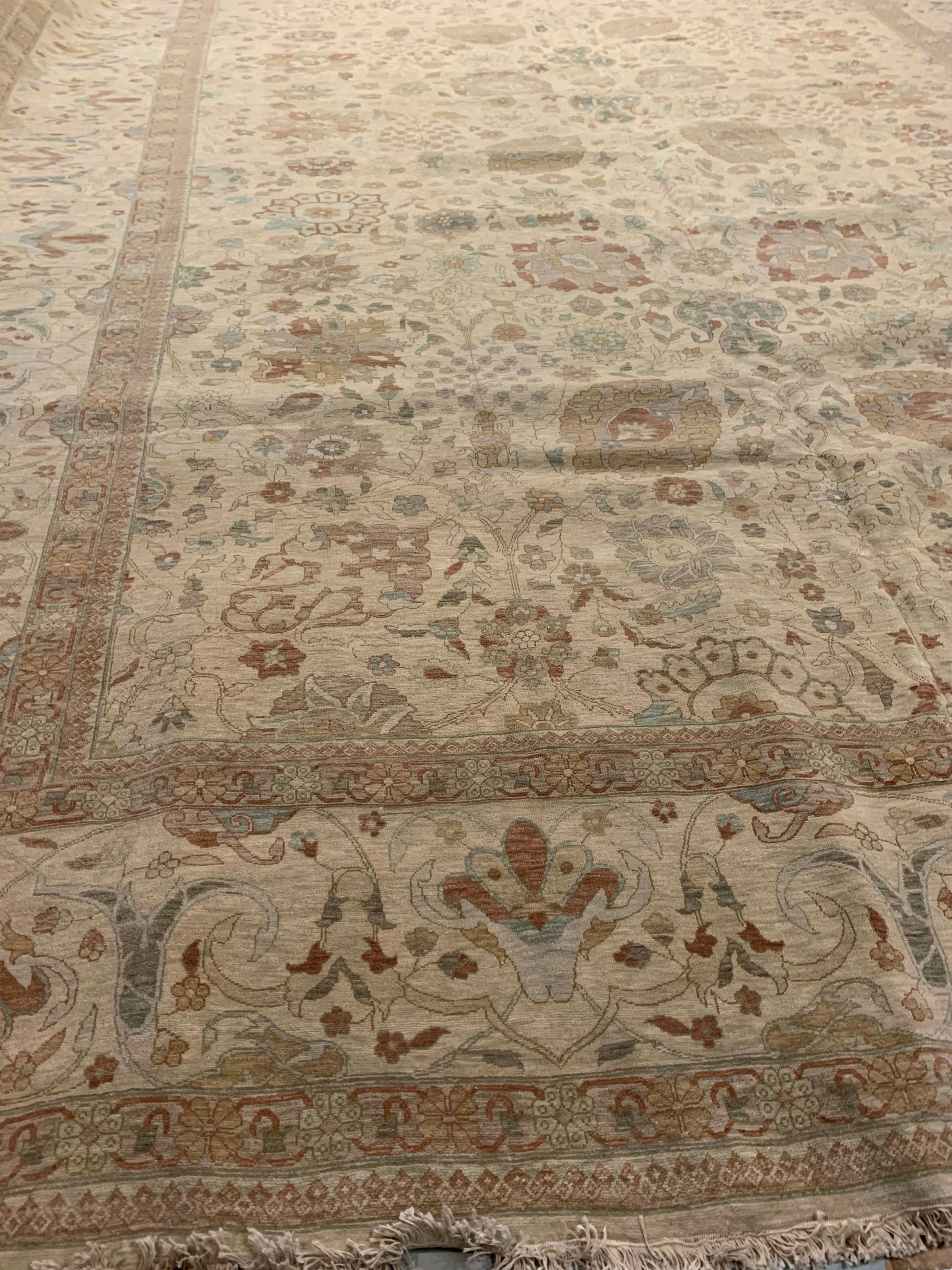 WAHO_IMAGE::cu-1413-tabriz-design-oversize-rug-13.00x23.09-12025.jpg