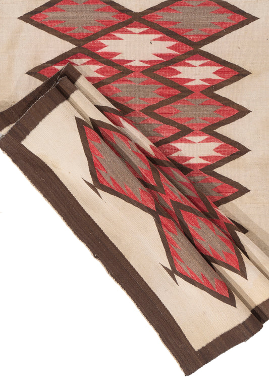 CU-1572 - Vintage Navajo Rug
