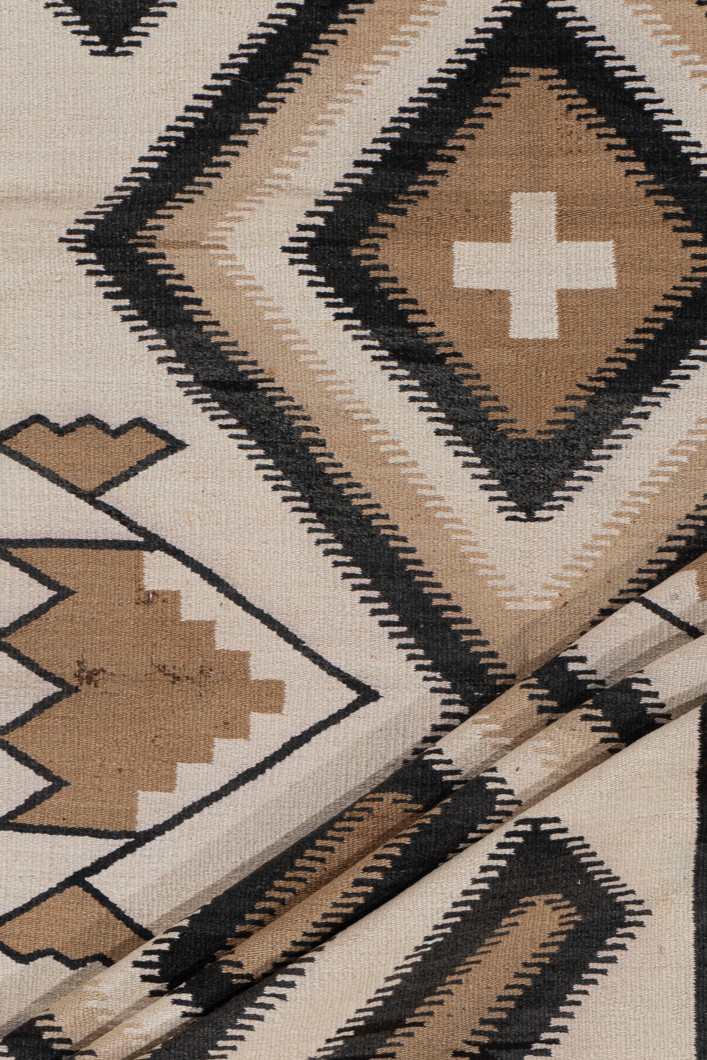 WAHO_IMAGE::cu-1581-antique-navajo-rug-03.07x06.09-17381.jpg