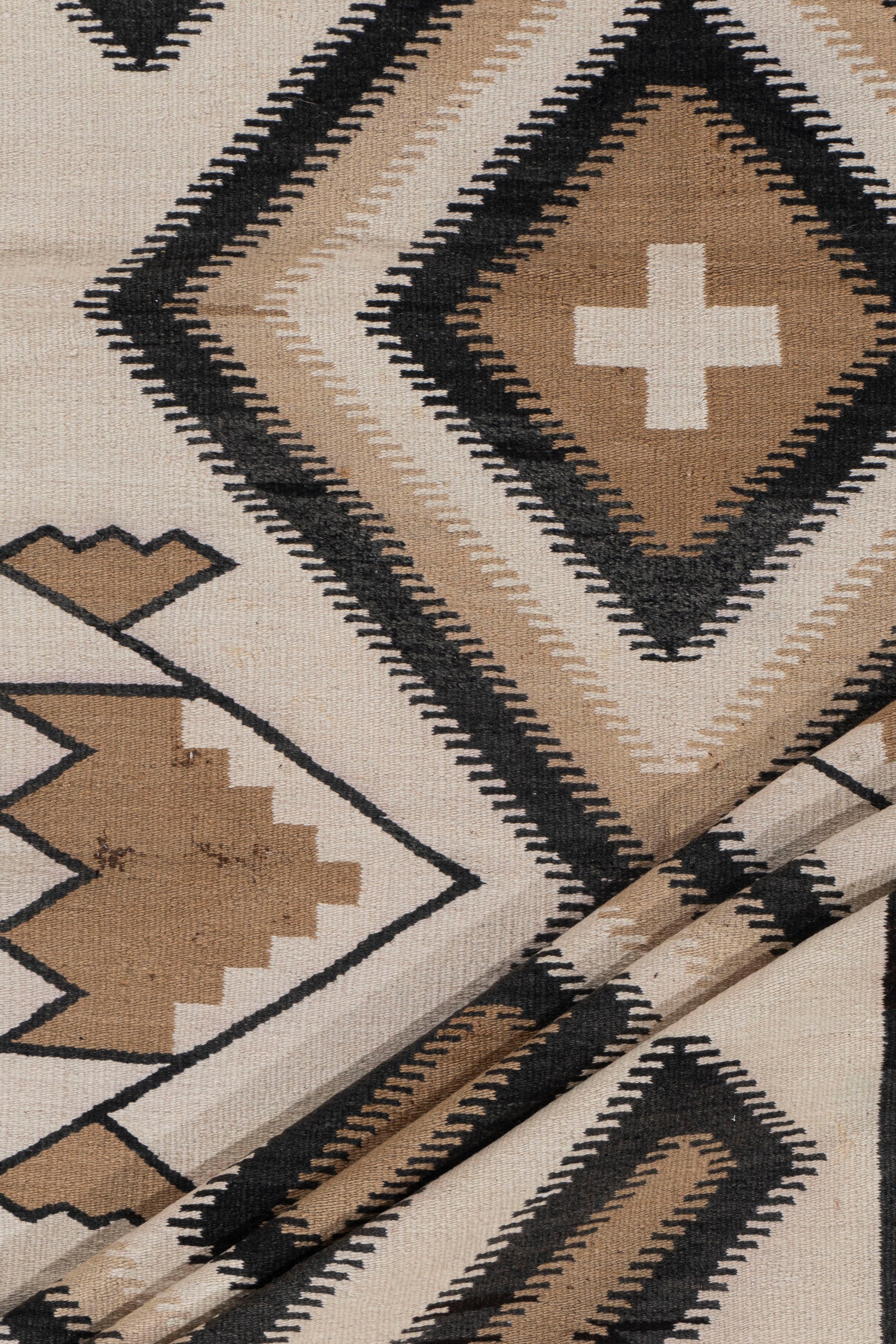 WAHO_IMAGE::cu-1581-antique-navajo-rug-03.07x06.09-17381.jpg