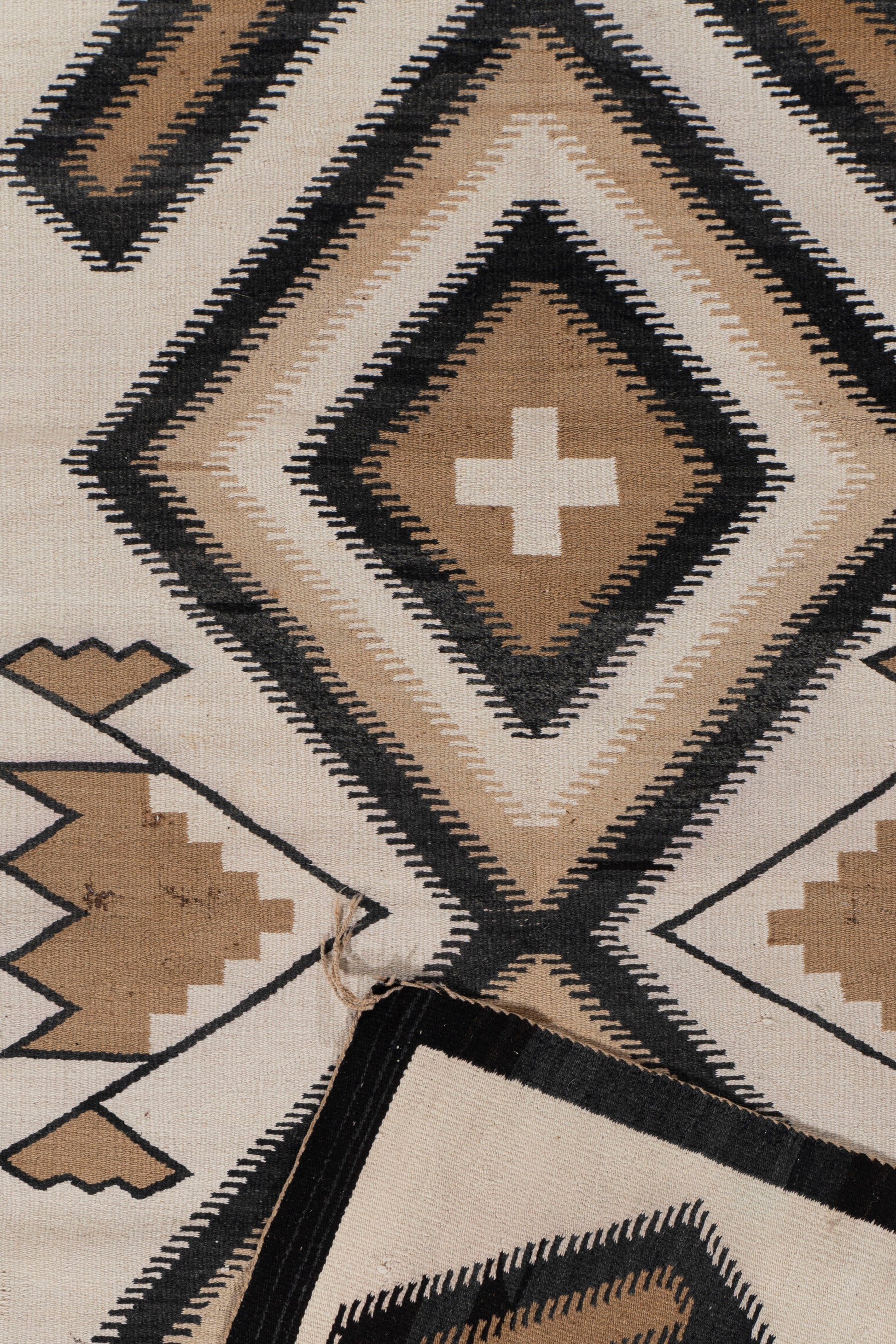 WAHO_IMAGE::cu-1581-antique-navajo-rug-03.07x06.09-17382.jpg