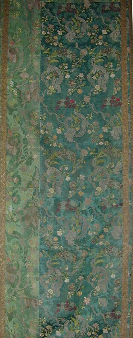 WAHO_IMAGE::d165-antique-french-silk-brocade-2.08x11.06-55.jpg