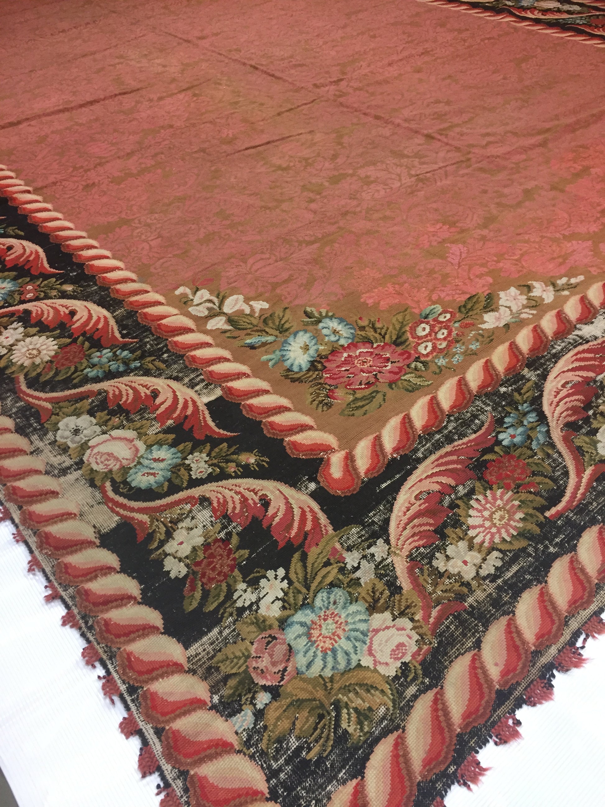WAHO_IMAGE::d263-oversize-english-needlepoint-rug-11.06x20.00-7125.jpg