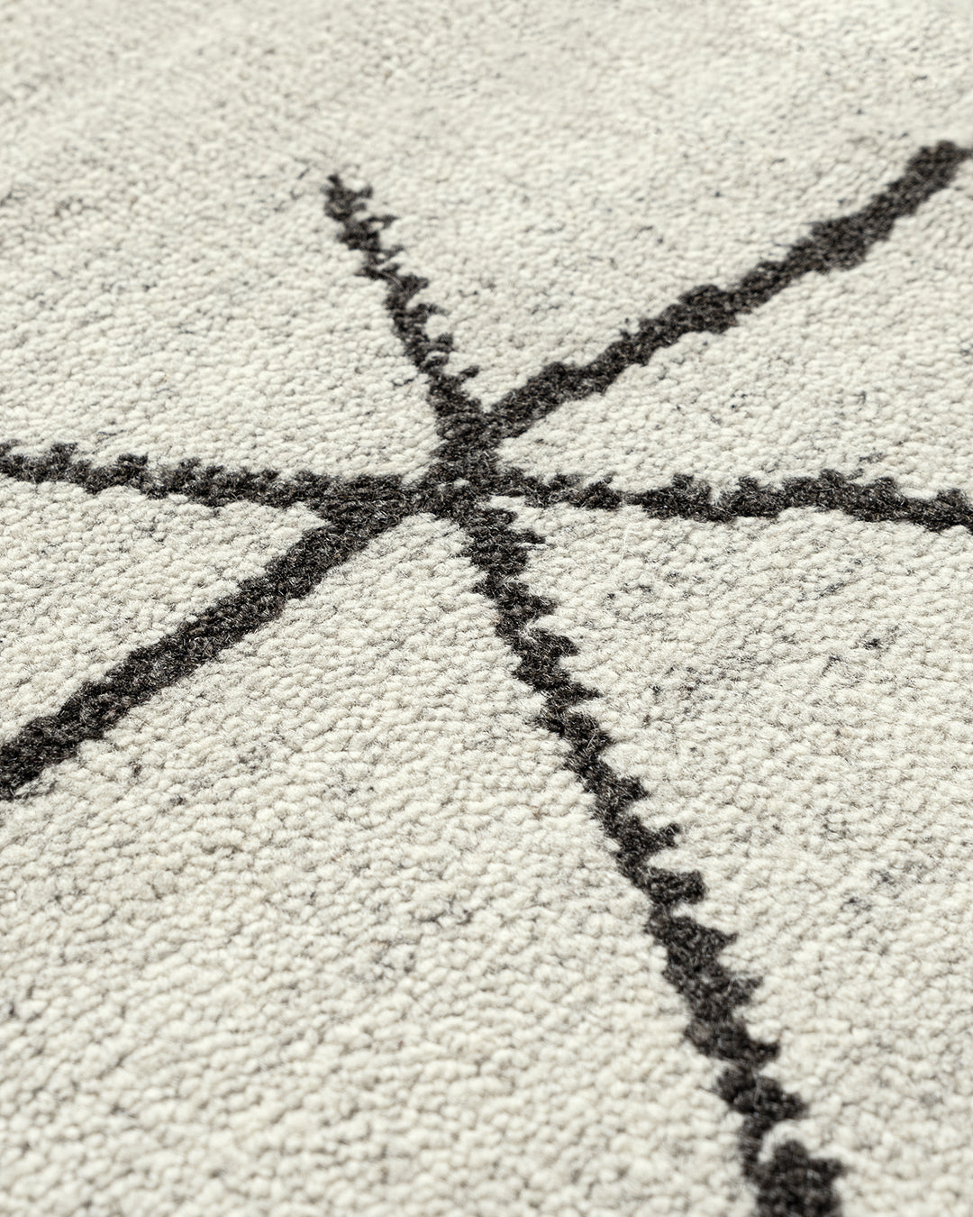 WAHO_IMAGE::kc-organic-diamond-contemporary-rug-8.00x10.00-12473.jpg