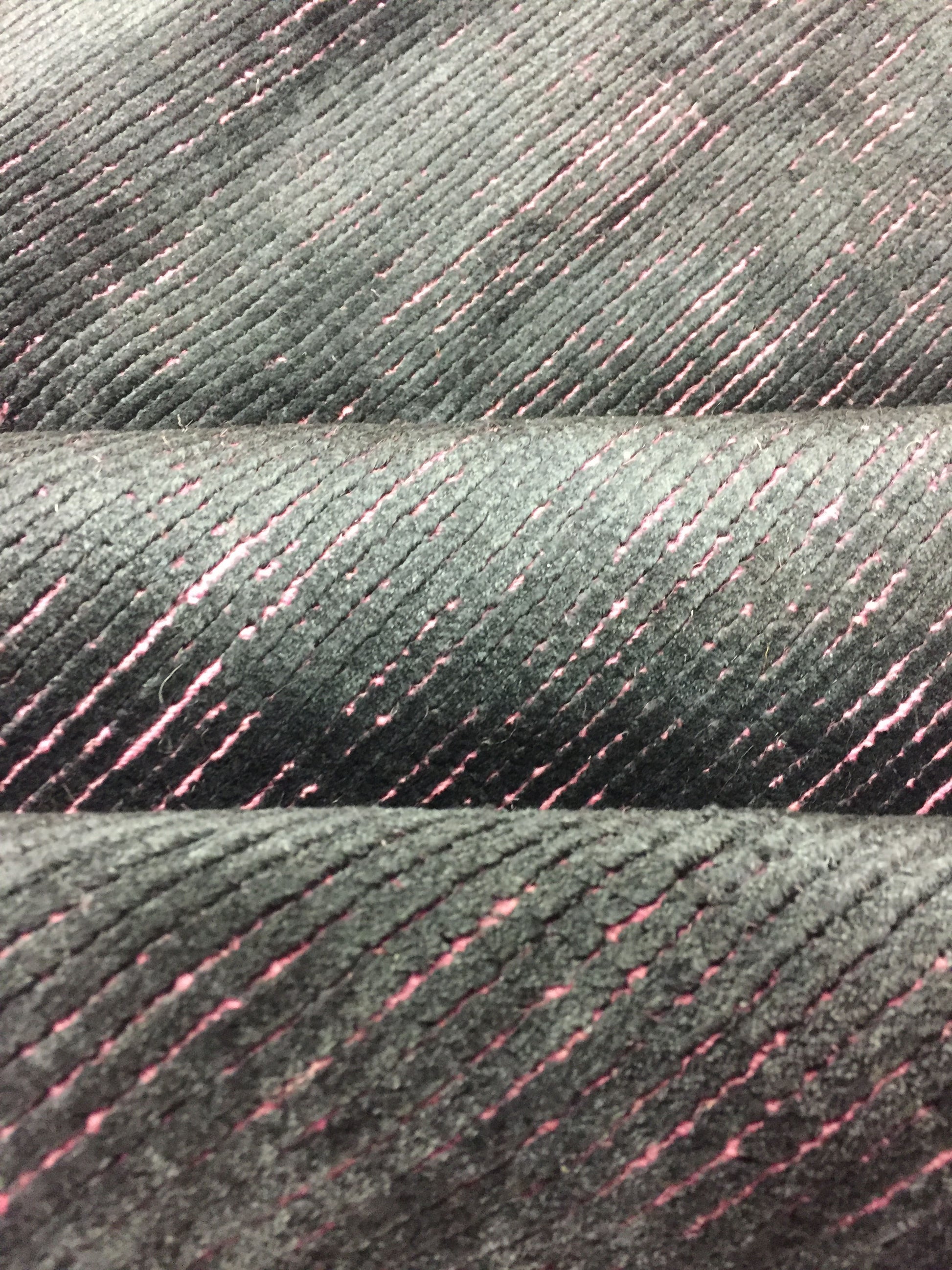 WAHO_IMAGE::n-3379-simplicity-chic-collection-charcoal-shocking-pink-area-rugs-6.01x10.00-16085.jpg