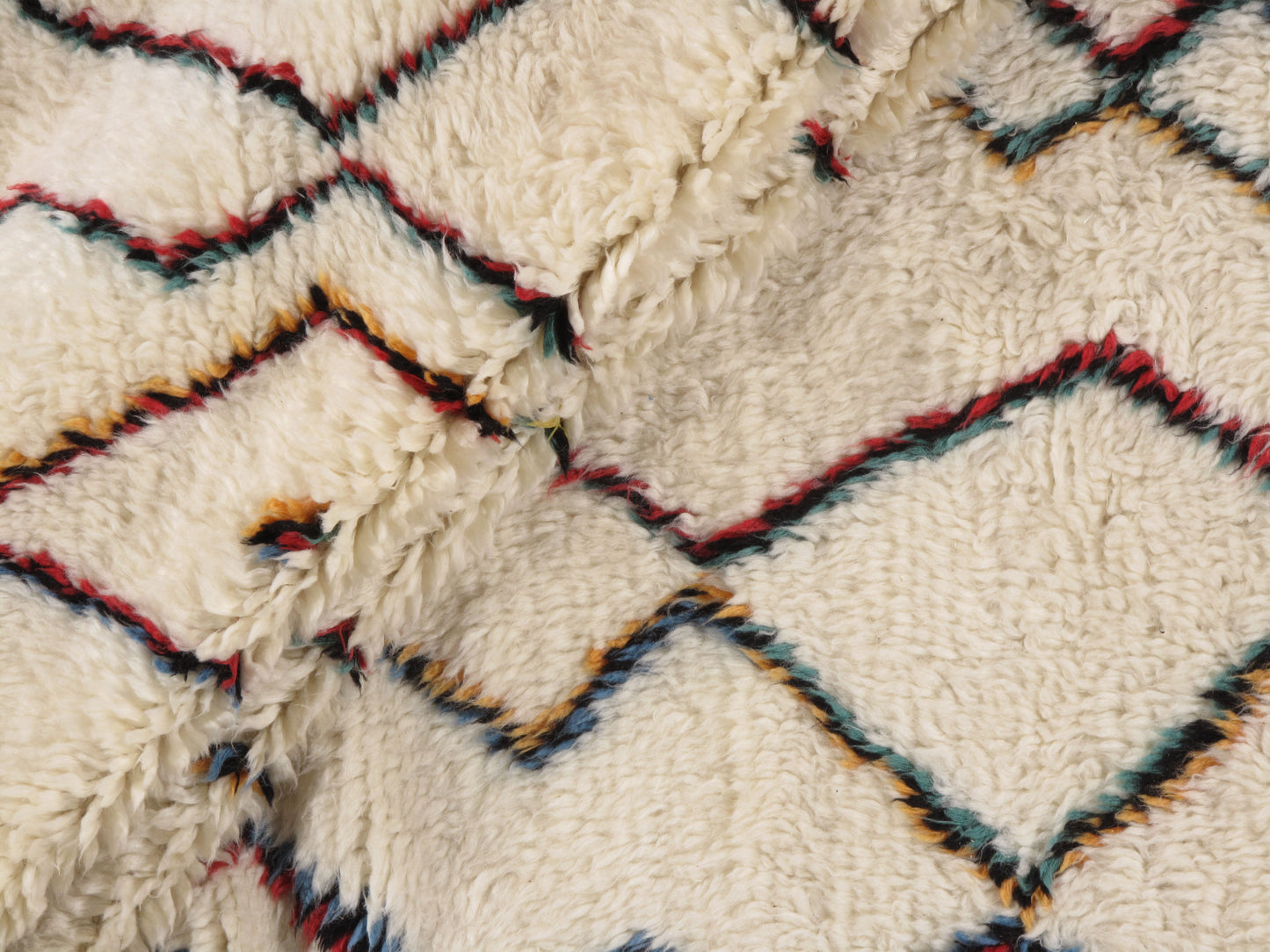 WAHO_IMAGE::n-3517-moroccan-style-fluffy-rug-8.08x9.10-13430.jpg