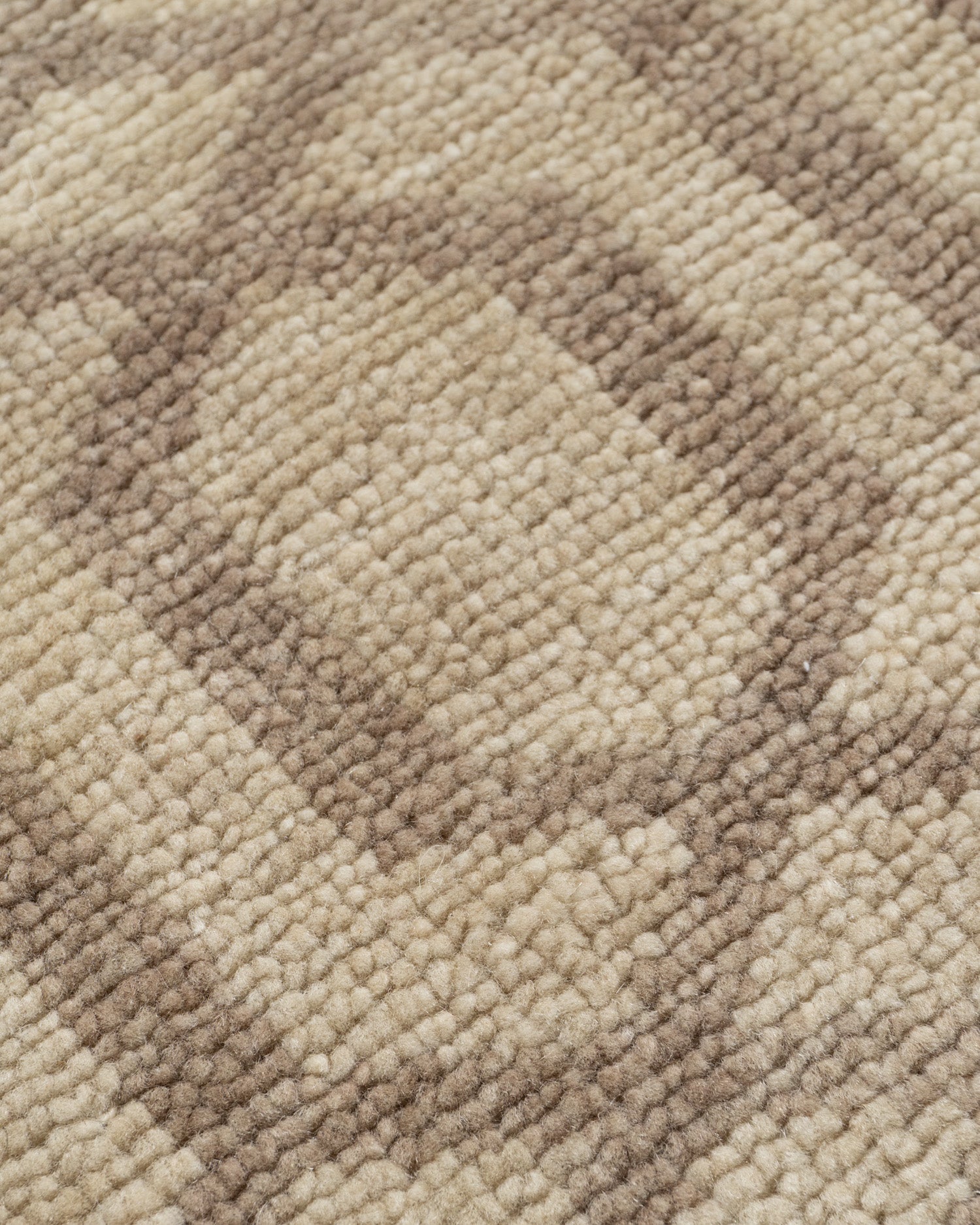 WAHO_IMAGE::n-7108-a-modern-hexagonal-beige-taupe-rug-1.06x2.00-15802.jpg