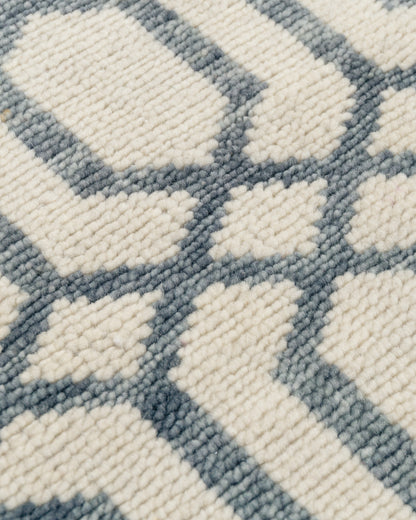 WAHO_IMAGE::n-7110-hexagonal-cream-blue-3.00x4.00-13805.jpg