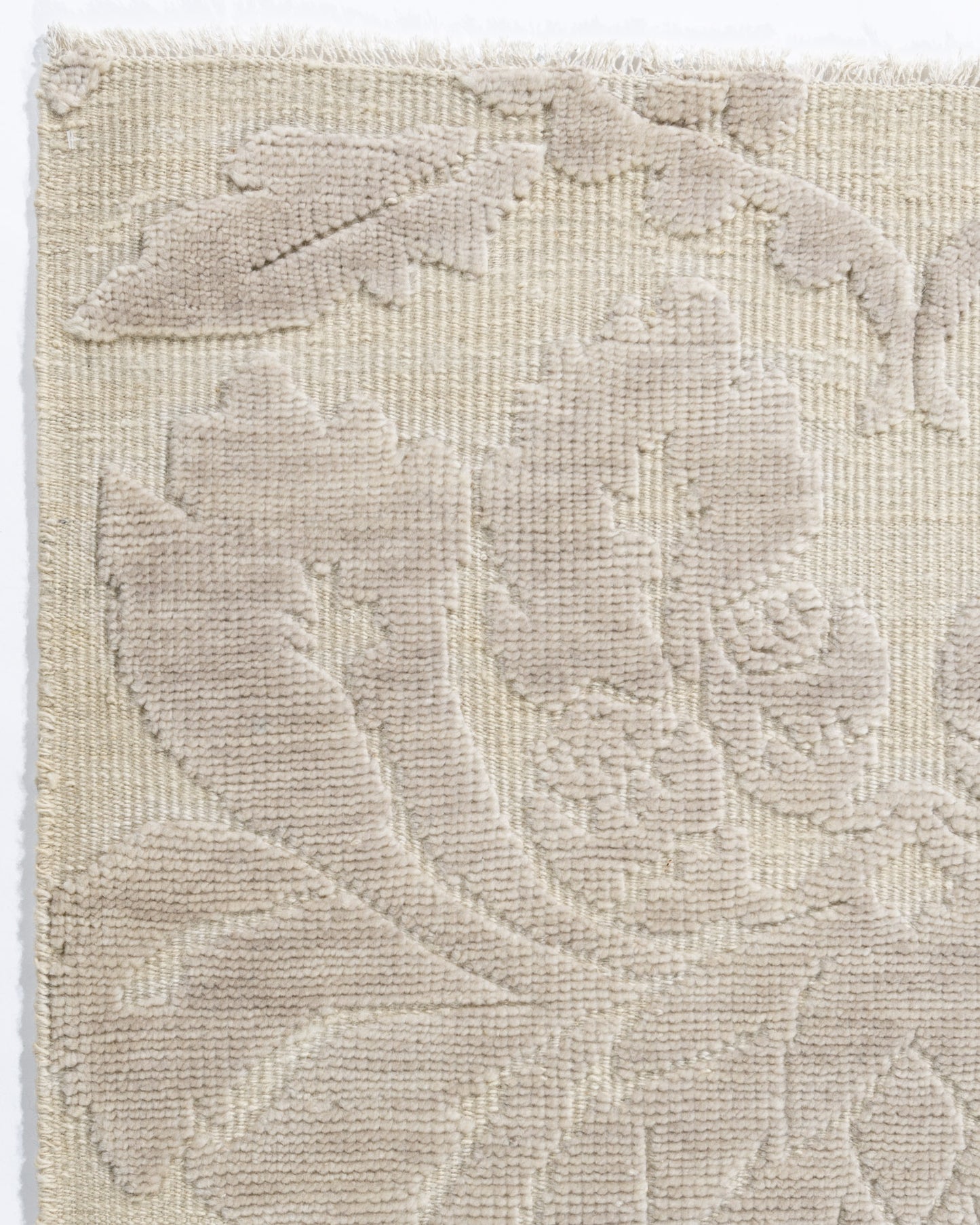 WAHO_IMAGE::n-7143-damask-ivory-beige-3.00x4.00-14062.jpg