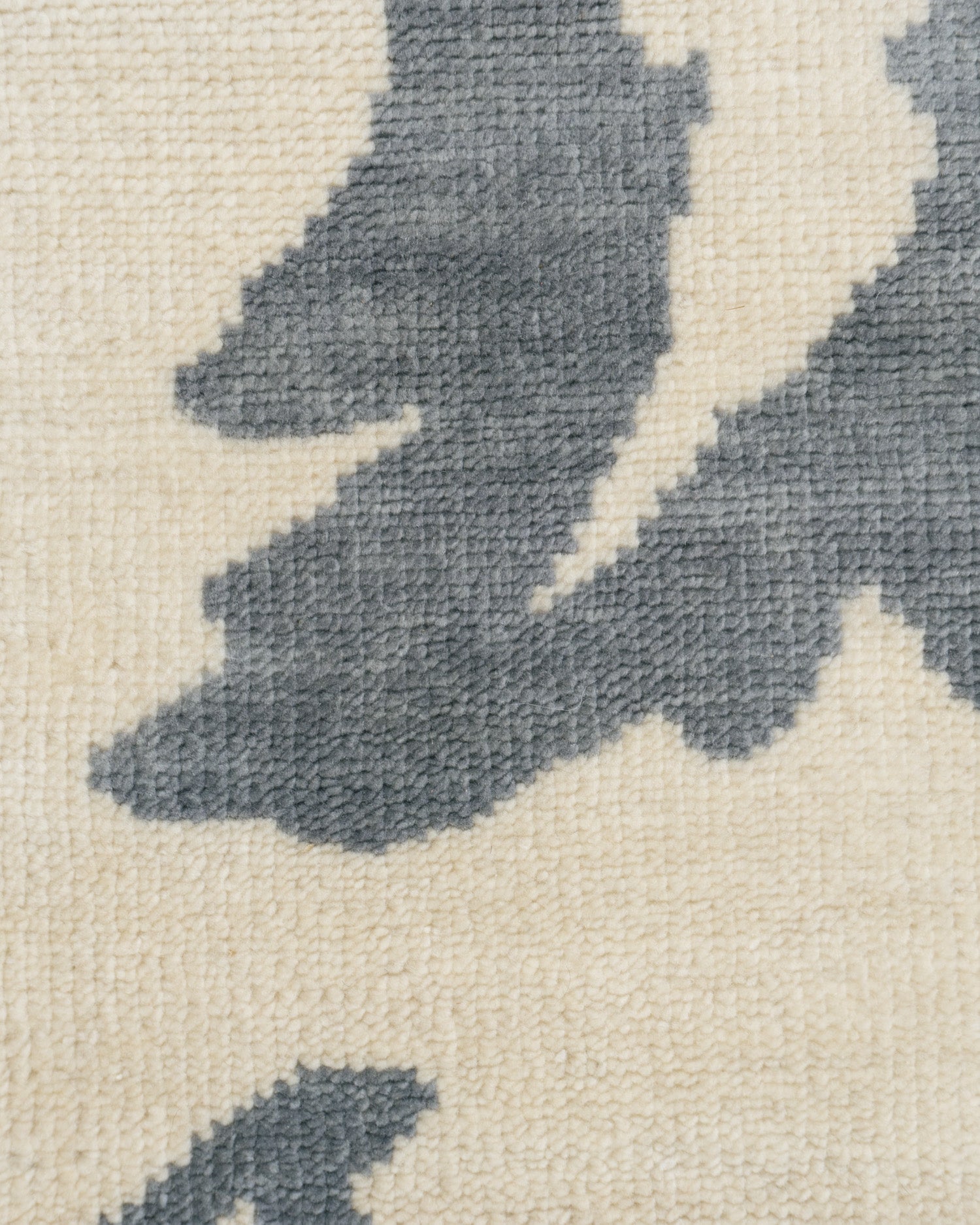 WAHO_IMAGE::n-7149-leaf-design-ivory-gray-3.00x4.00-13860.jpg
