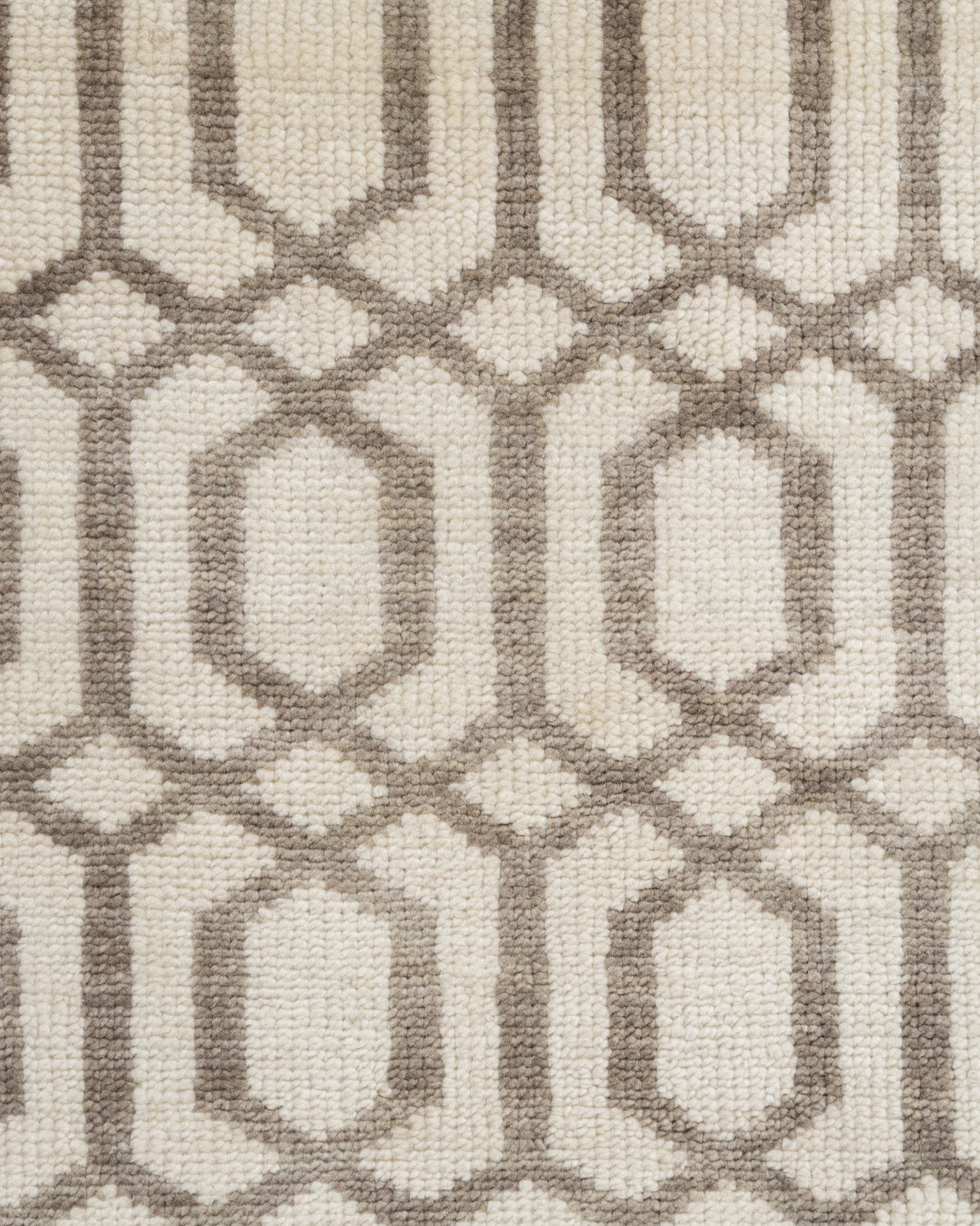 WAHO_IMAGE::n-7157-a-hexagonal-ivory-taupe-rug-1.06x2.00-15810.jpg