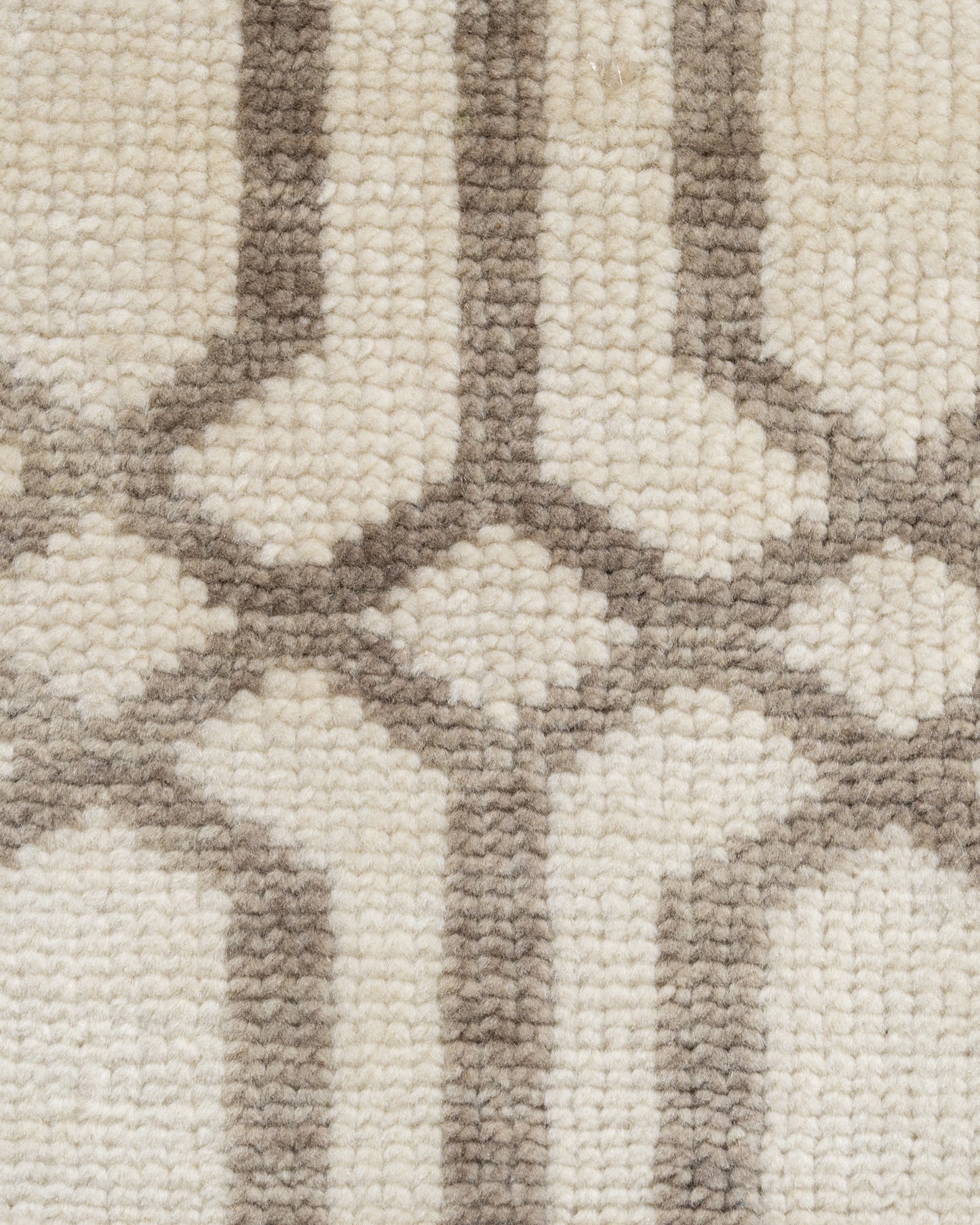 WAHO_IMAGE::n-7157-b-hexagonal-ivory-taupe-rug-1.06x2.00-15815.jpg