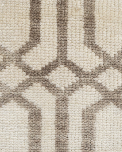 WAHO_IMAGE::n-7157-b-hexagonal-ivory-taupe-rug-1.06x2.00-15815.jpg