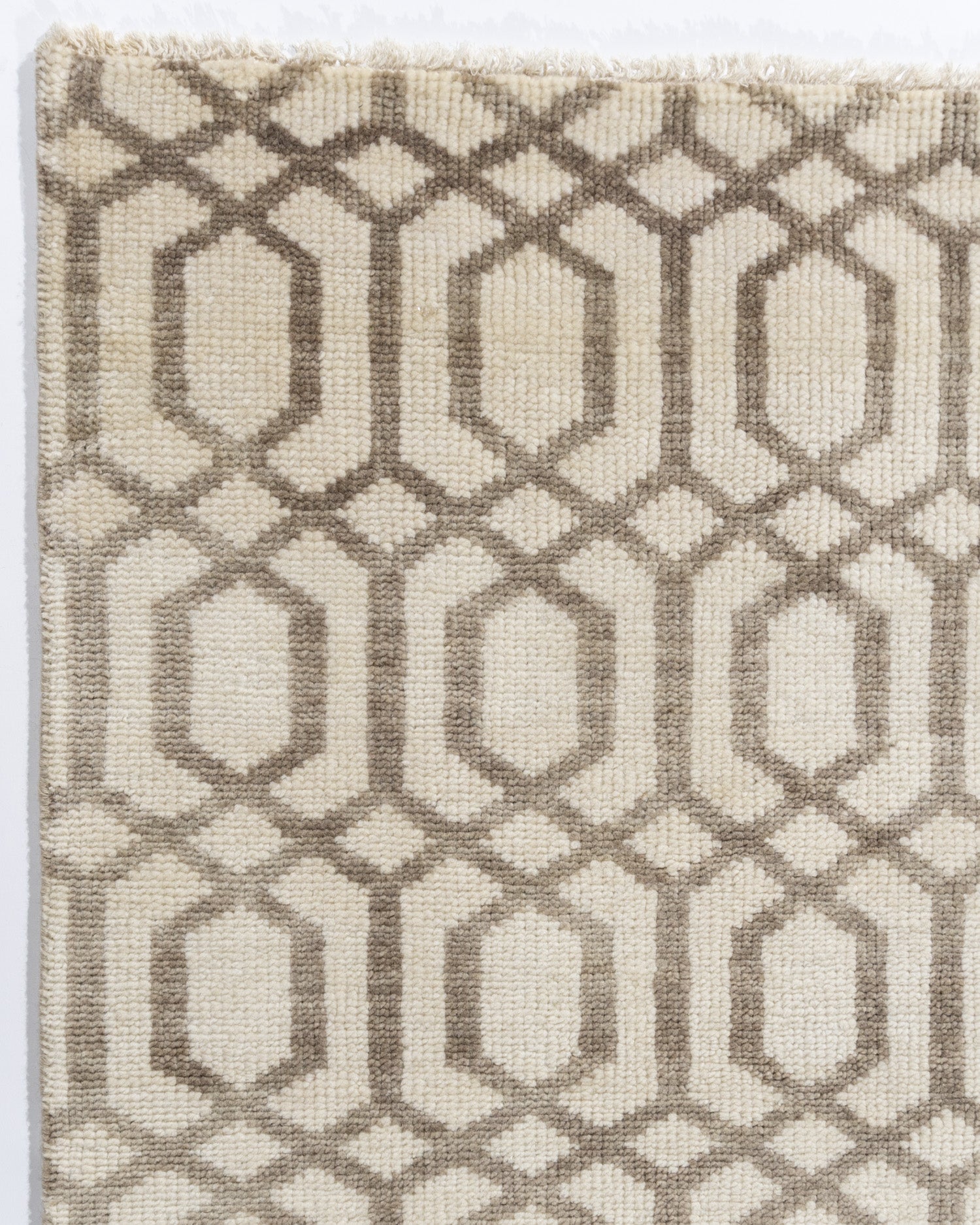 WAHO_IMAGE::n-7157-hexagonal-ivory-beige-3.00x4.00-13807.jpg