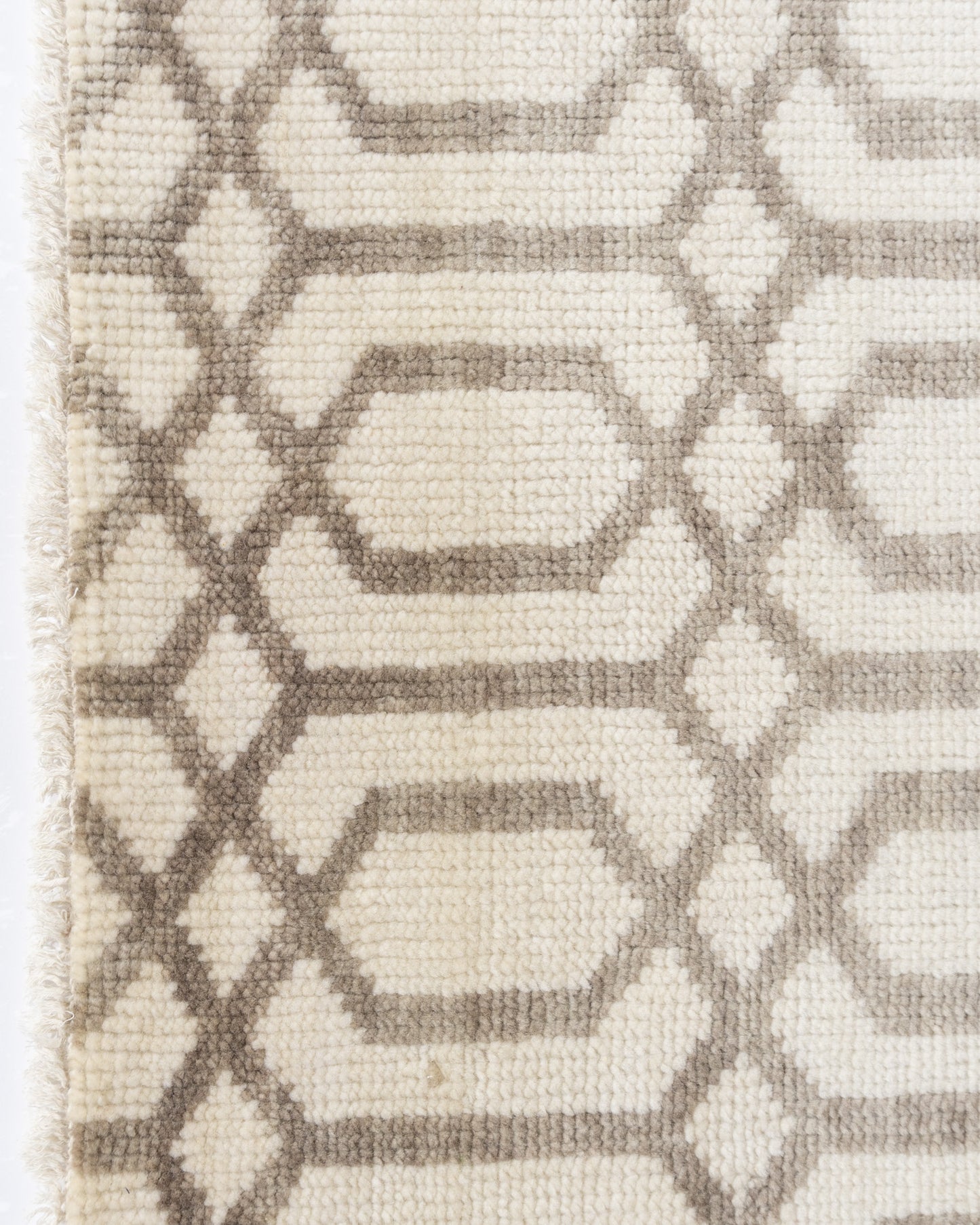 WAHO_IMAGE::n-7157-hexagonal-ivory-beige-3.00x4.00-13811.jpg