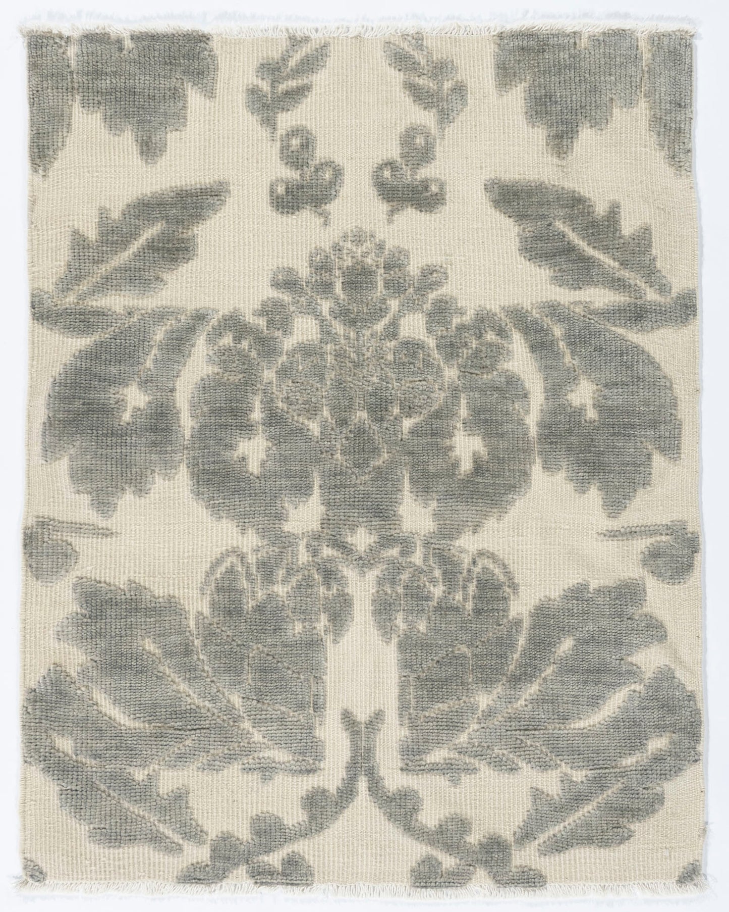 WAHO_IMAGE::n-7162-damask-high-low-ivory-gray-03.00x04.00-13919.jpg