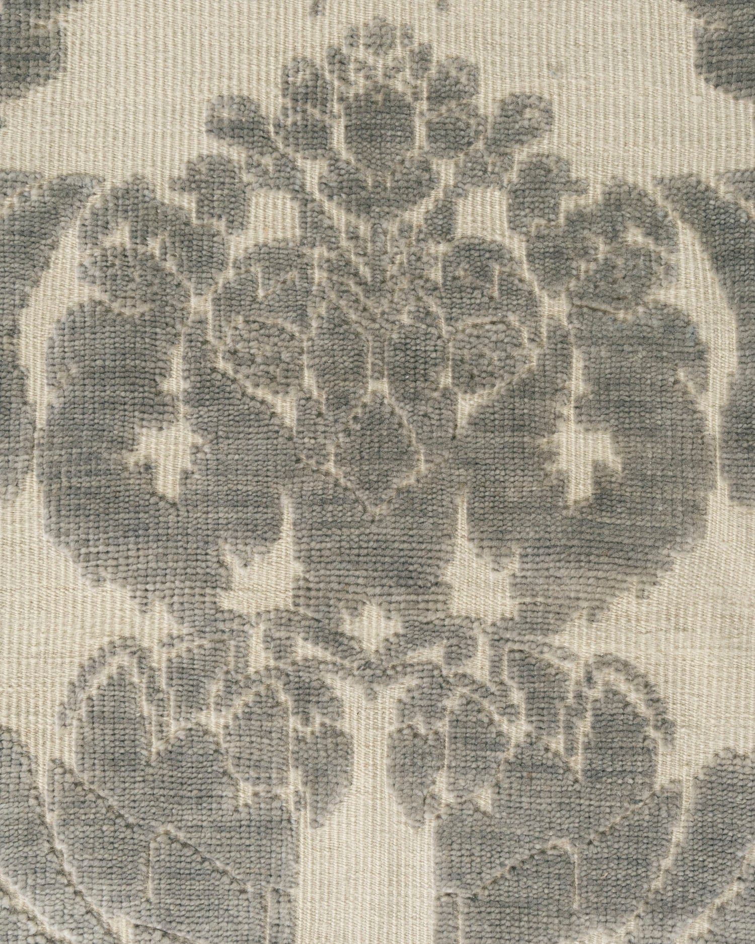 WAHO_IMAGE::n-7162-damask-high-low-ivory-gray-03.00x04.00-13921.jpg