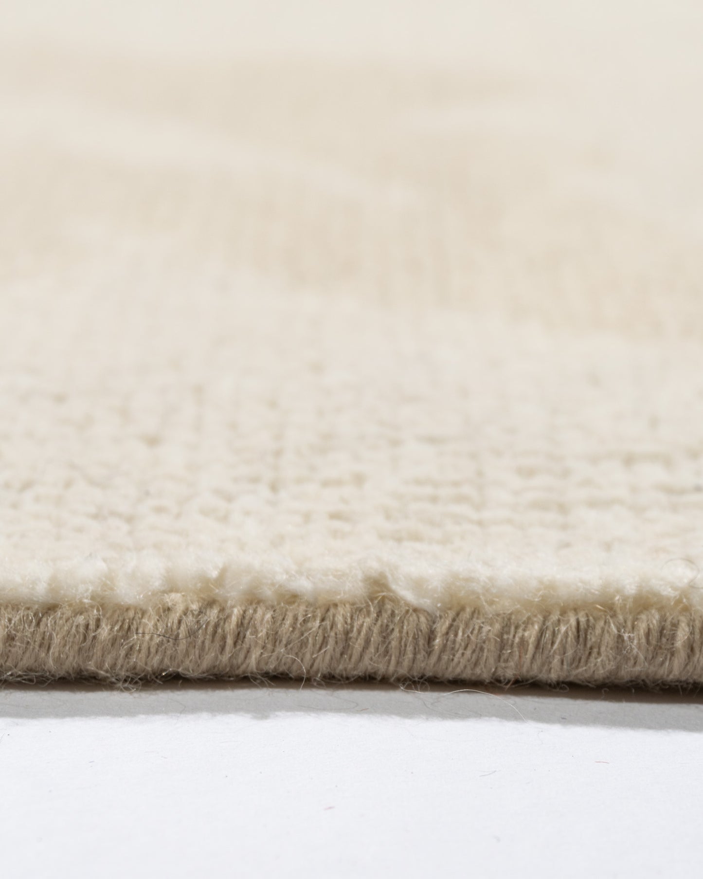 WAHO_IMAGE::n-7267-leaf-ivory-beige-7.11x9.11-15894.jpg
