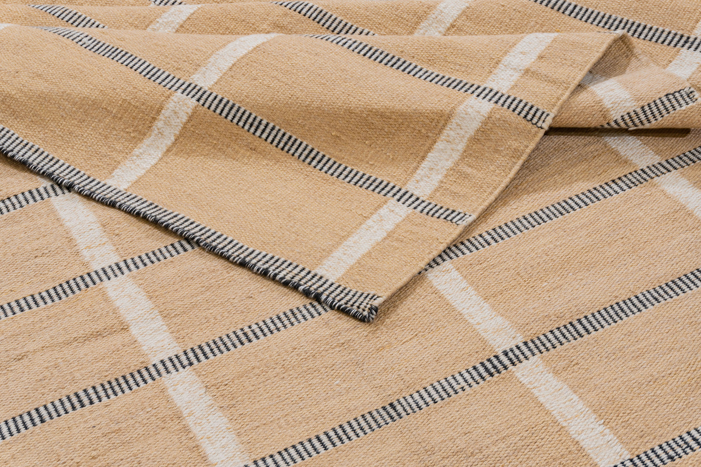 WAHO_IMAGE::n-7364-four-seasons-indoor-outdoor-plaid-9.00x12.00-16610.jpg
