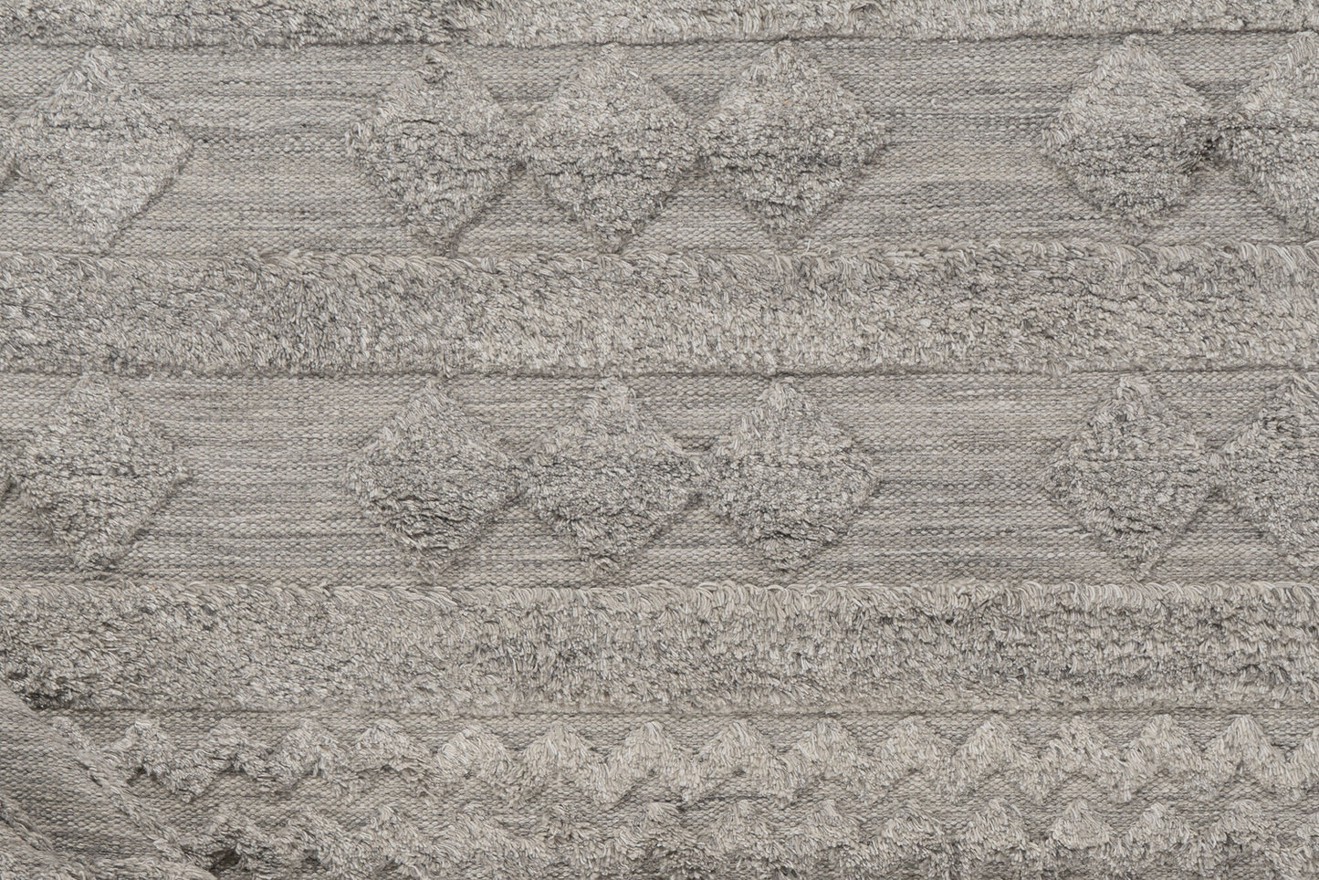 WAHO_IMAGE::n-7379-four-seasons-indoor-outdoor-diamond-light-gray-9.00x12.00-16737.jpg