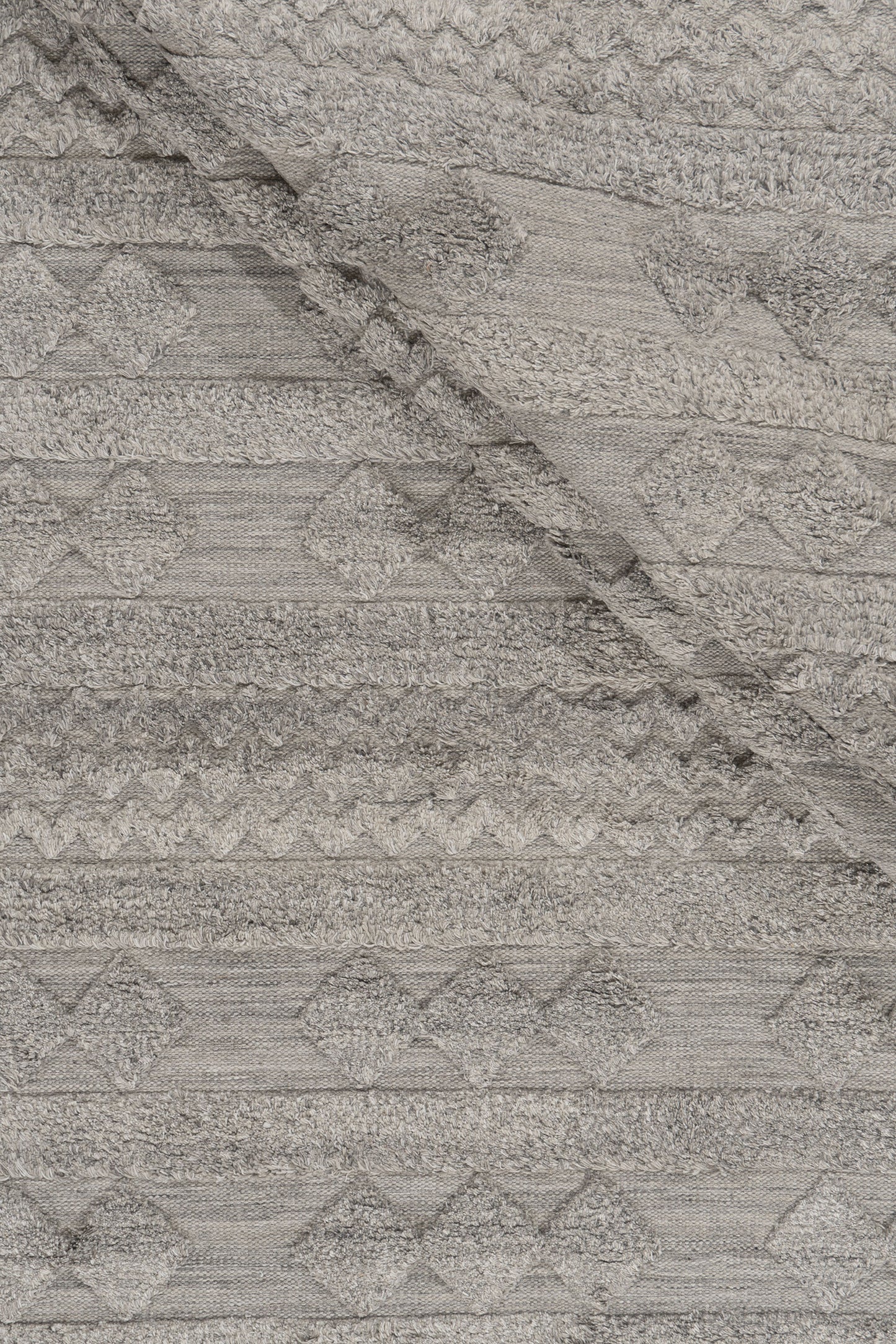 WAHO_IMAGE::n-7379-four-seasons-indoor-outdoor-diamond-light-gray-9.00x12.00-16739.jpg
