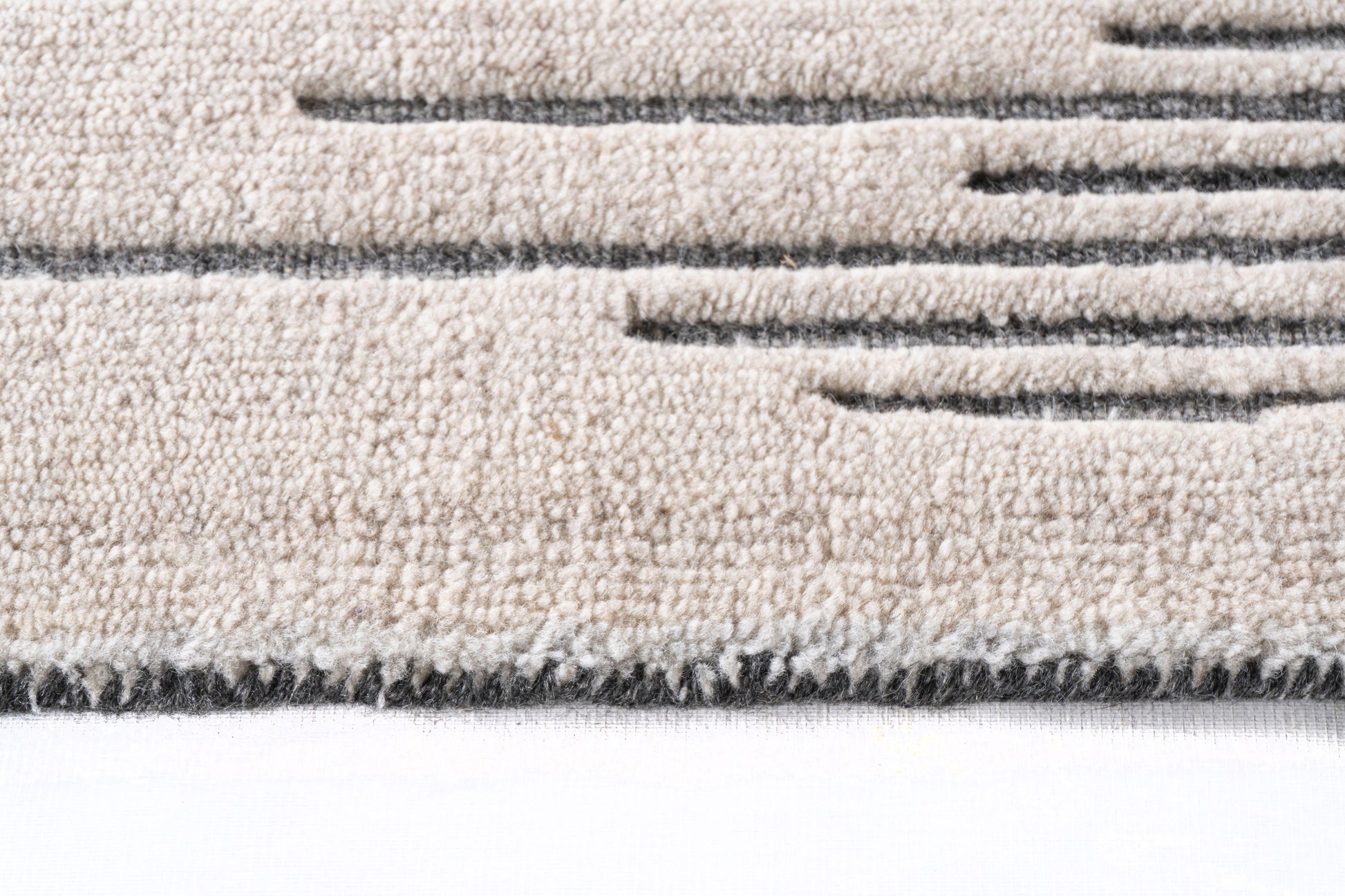 WAHO_IMAGE::n-7427-art-deco-hand-loomed-charcoal-beige-2.00x3.00-18289.jpg