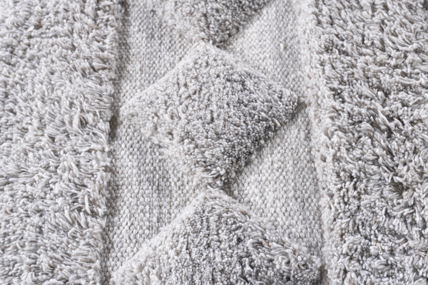 WAHO_IMAGE::n-7503-four-seasons-diamond-light-gray-2.00x3.00-18350.jpg