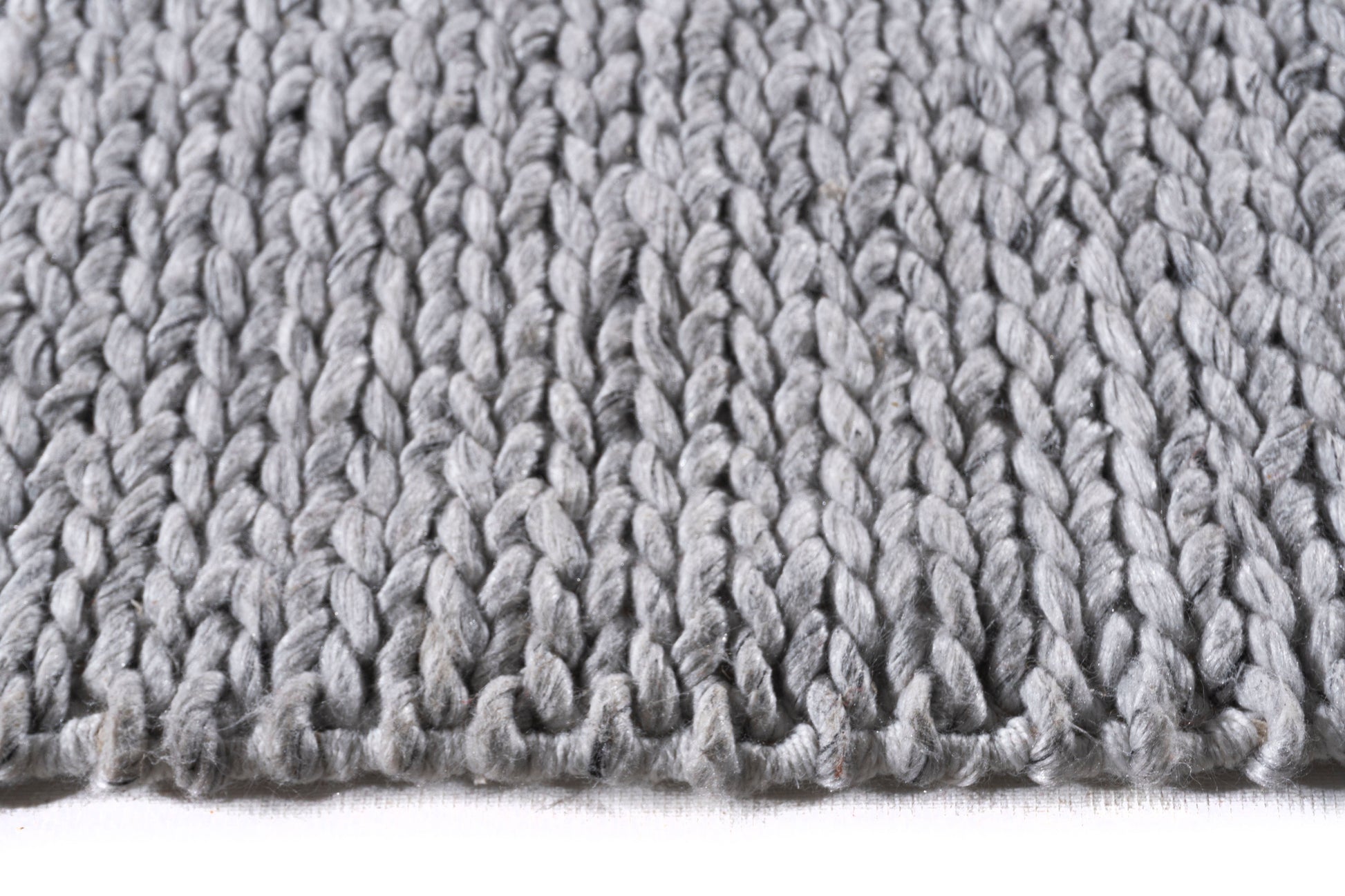 WAHO_IMAGE::n-7511-herringbone-silver-2.00x02.00-18360.jpg