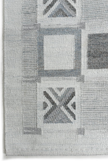 WAHO_IMAGE::ntn-7255-swedish-grid-light-blues-gray-9.00x12.00-17704.jpg