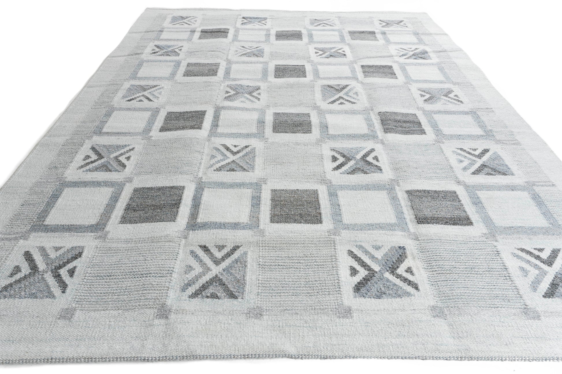 WAHO_IMAGE::ntn-7255-swedish-grid-light-blues-gray-9.00x12.00-17707.jpg