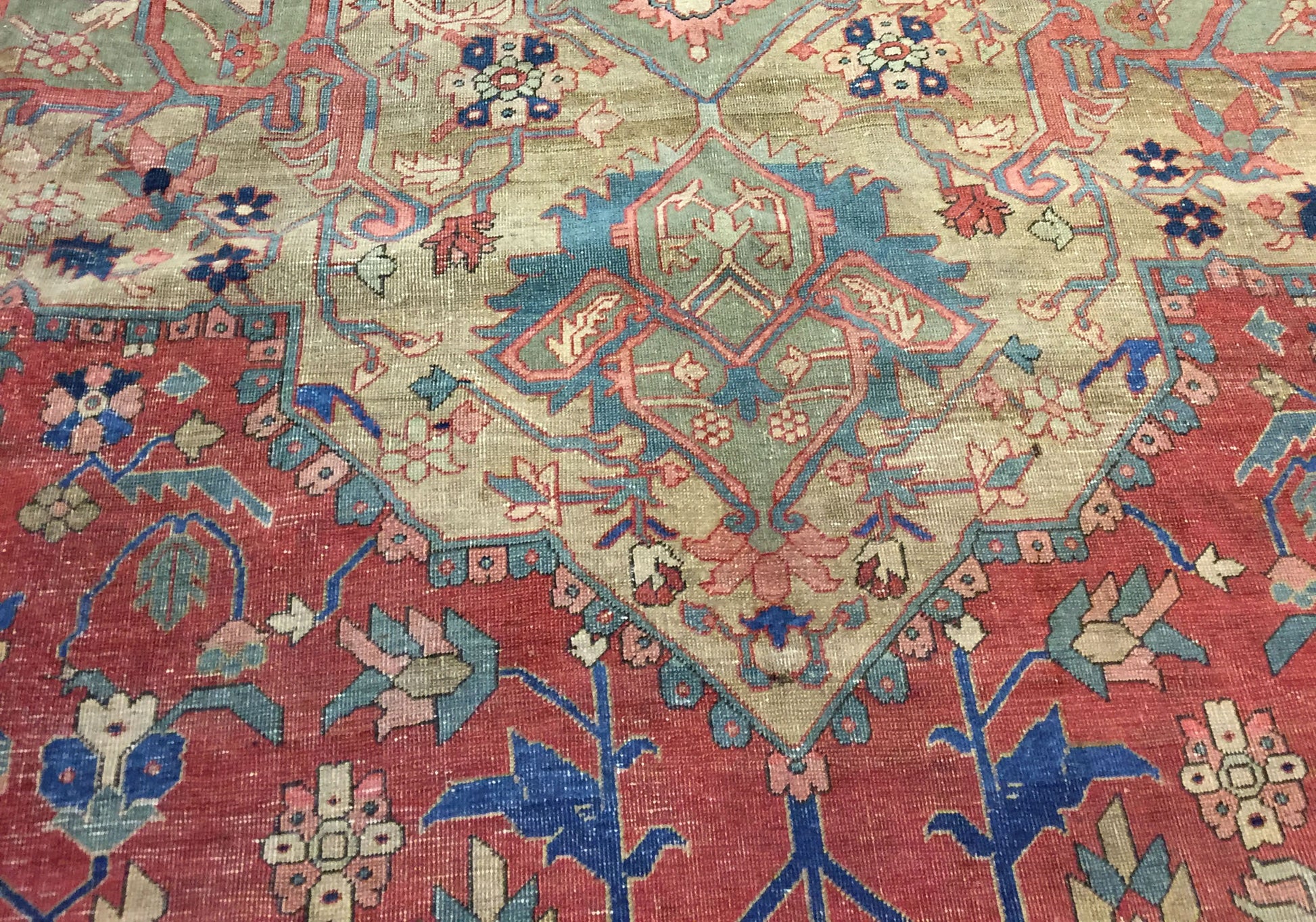 WAHO_IMAGE::u-3111-antique-oversize-persian-heriz-serapi-rug-14.06x20.10-18424.jpg