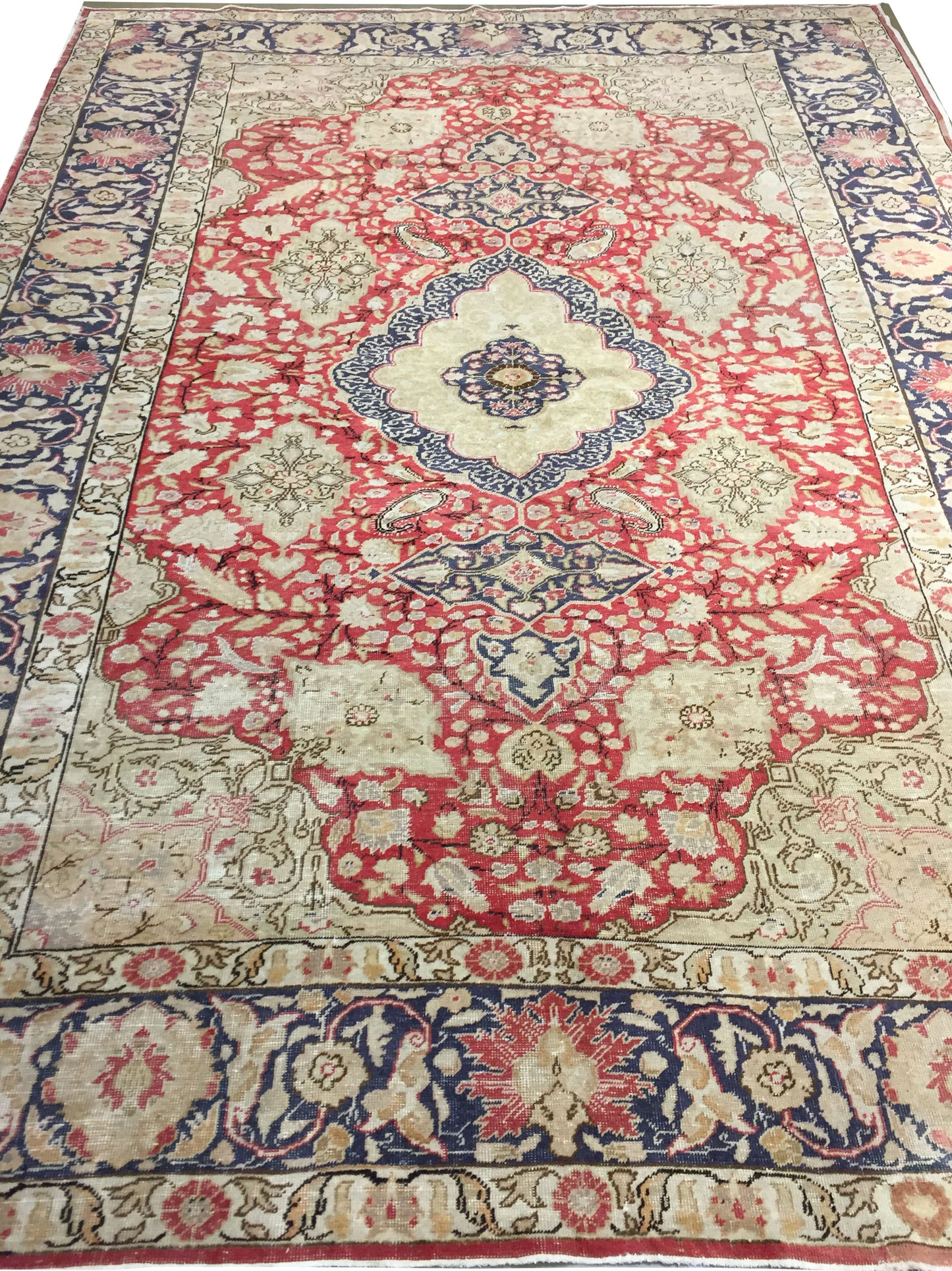 WAHO_IMAGE::u-3647-vintage-lightly-distressed-turkish-sivas-rug-6.06x9.00-6447.jpg