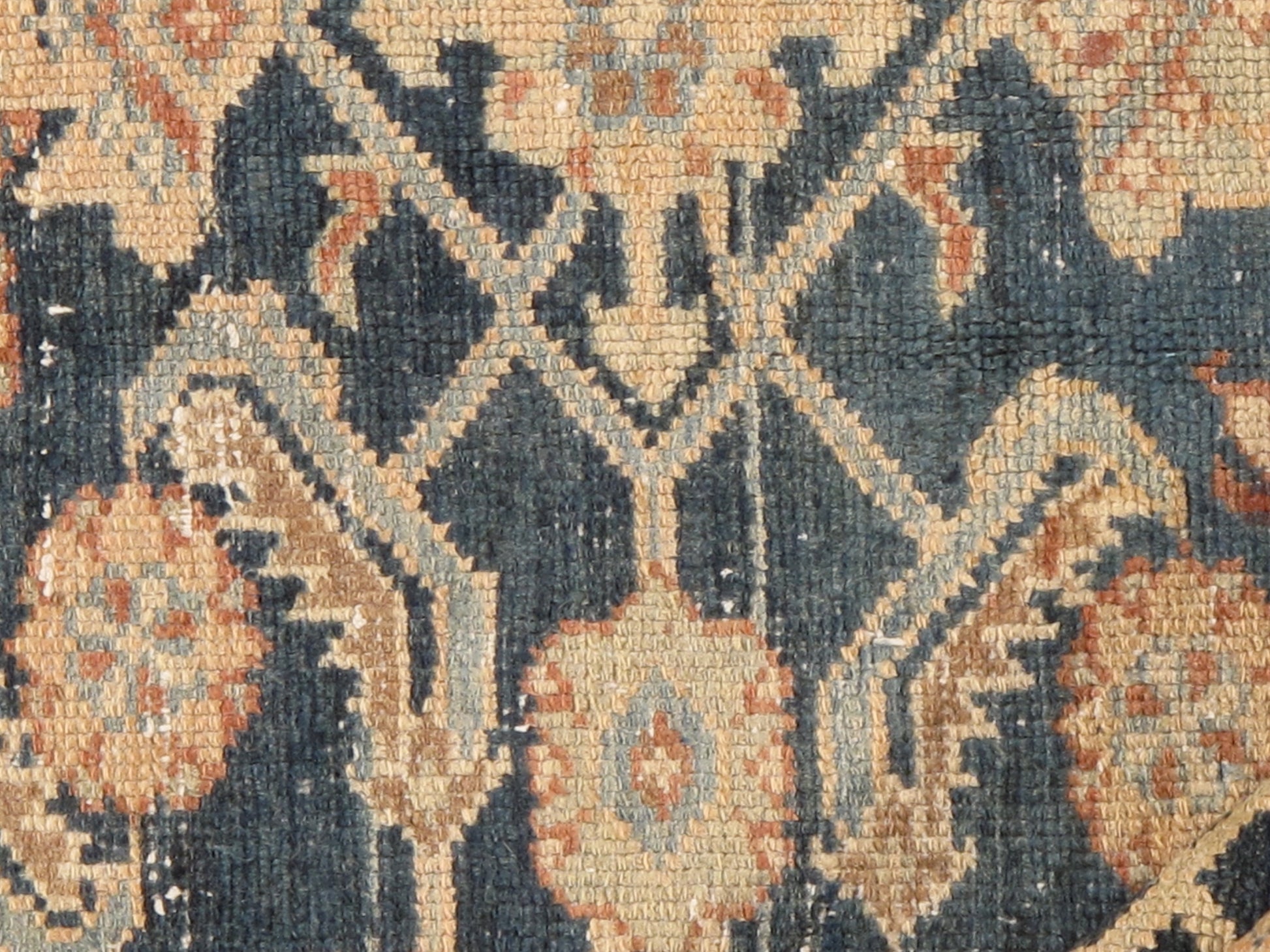 WAHO_IMAGE::u-3762-antique-distressed-malayer-rug-4.04x5.05-10376.jpg
