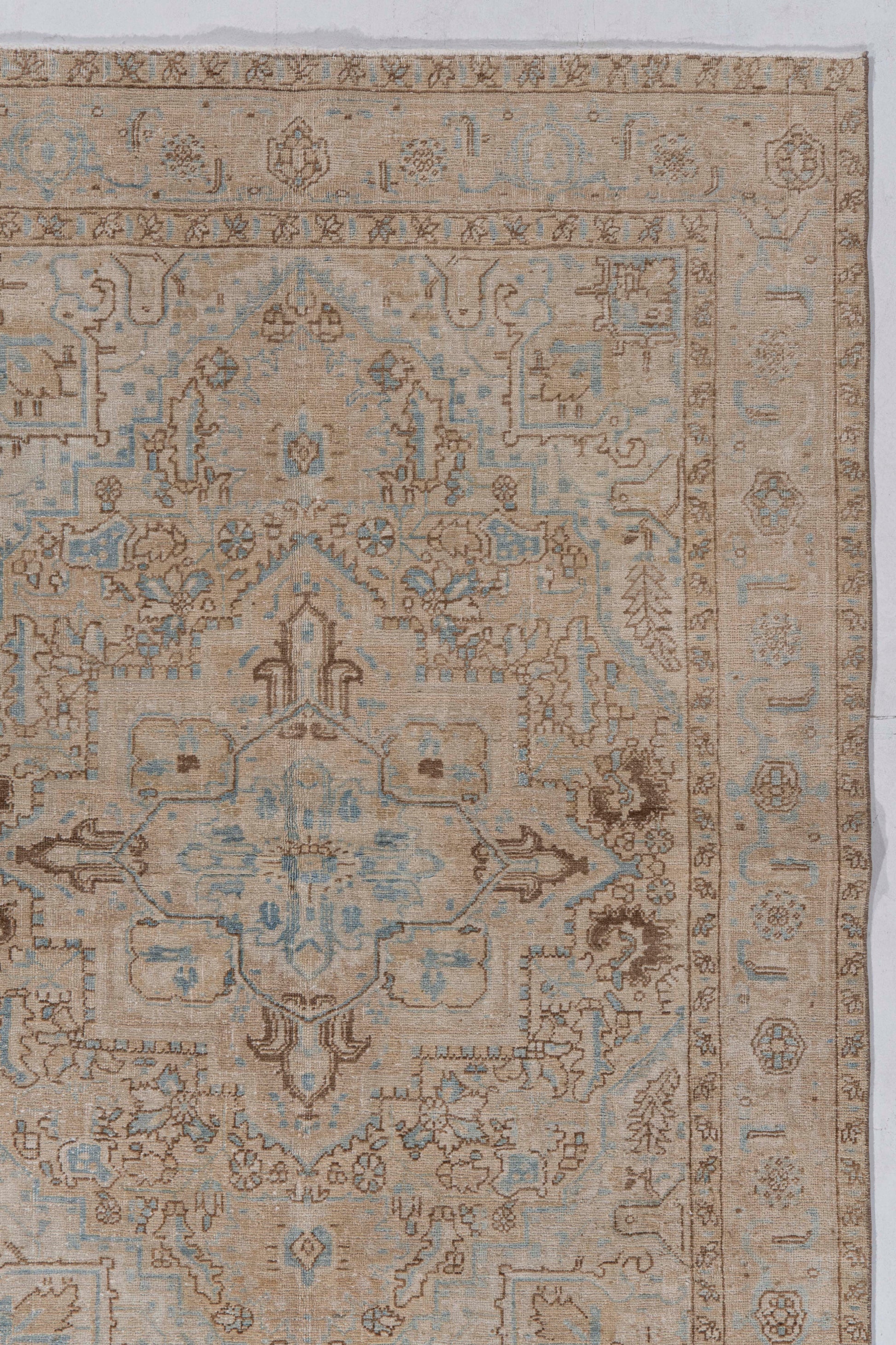 WAHO_IMAGE::u-4323-vintage-persian-heriz-rug-4.08x6.05-17741.jpg