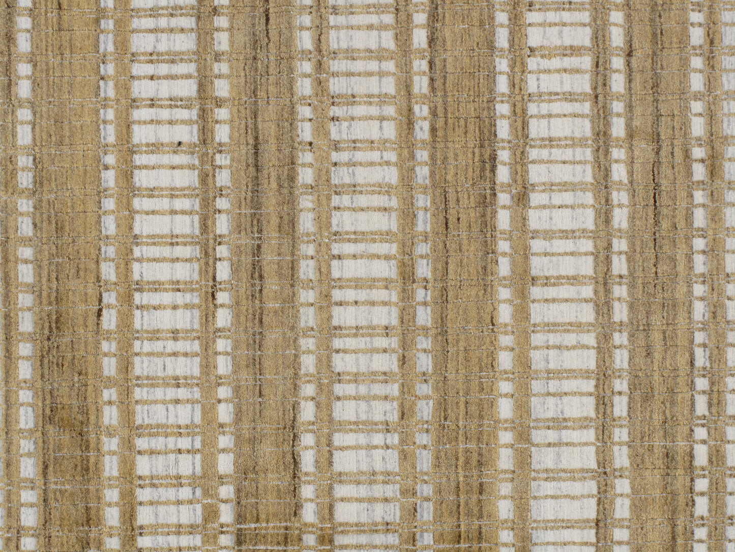 WAHO_IMAGE::u-4586-hand-loomed-white-gold-7.10x9.11-9486.jpg