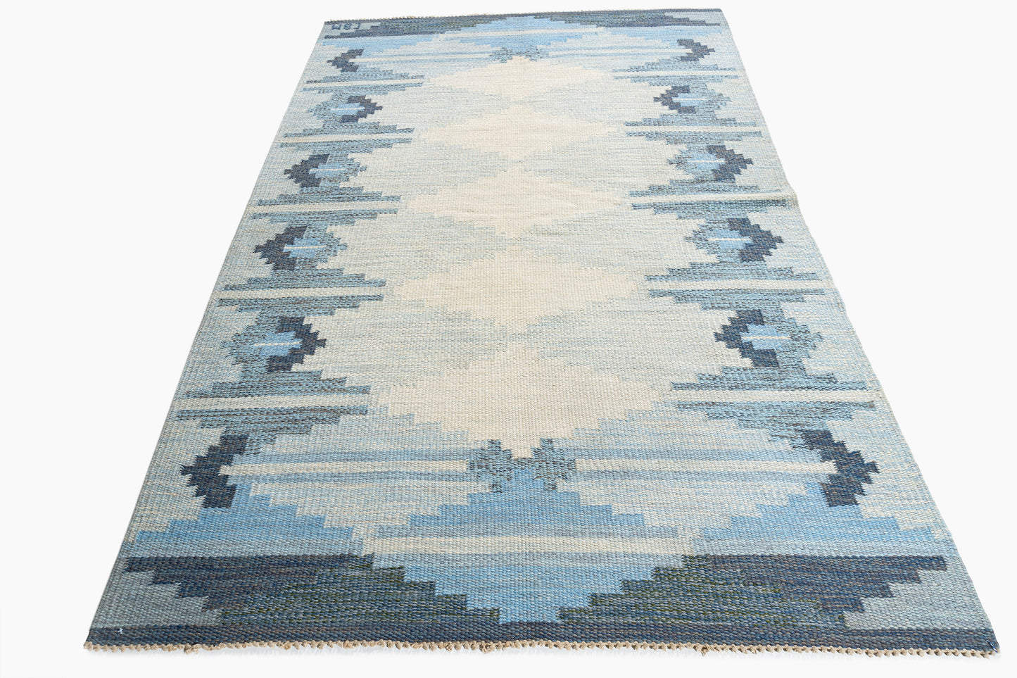 WAHO_IMAGE::u-4896-scandanavian-rug-4.06x6.10-14011.jpg