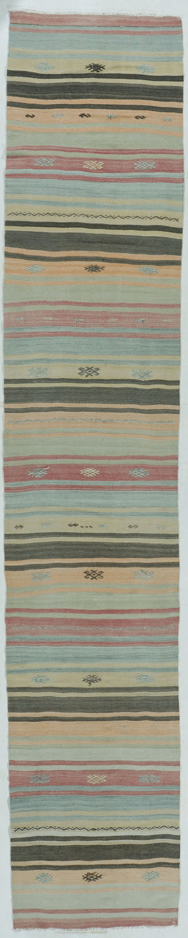 WAHO_IMAGE::u-4919-vintage-turkish-kilim-runner-2.06x13.04-16982.jpg