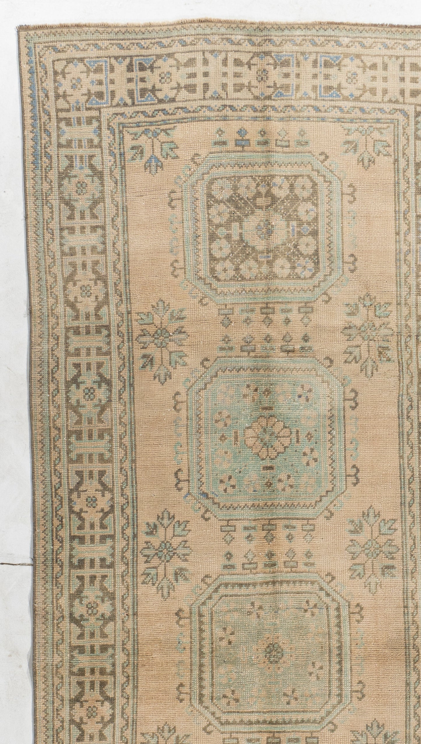 WAHO_IMAGE::u-4952-vintage-turkish-oushak-runner-4.04x11.09-17761.jpg