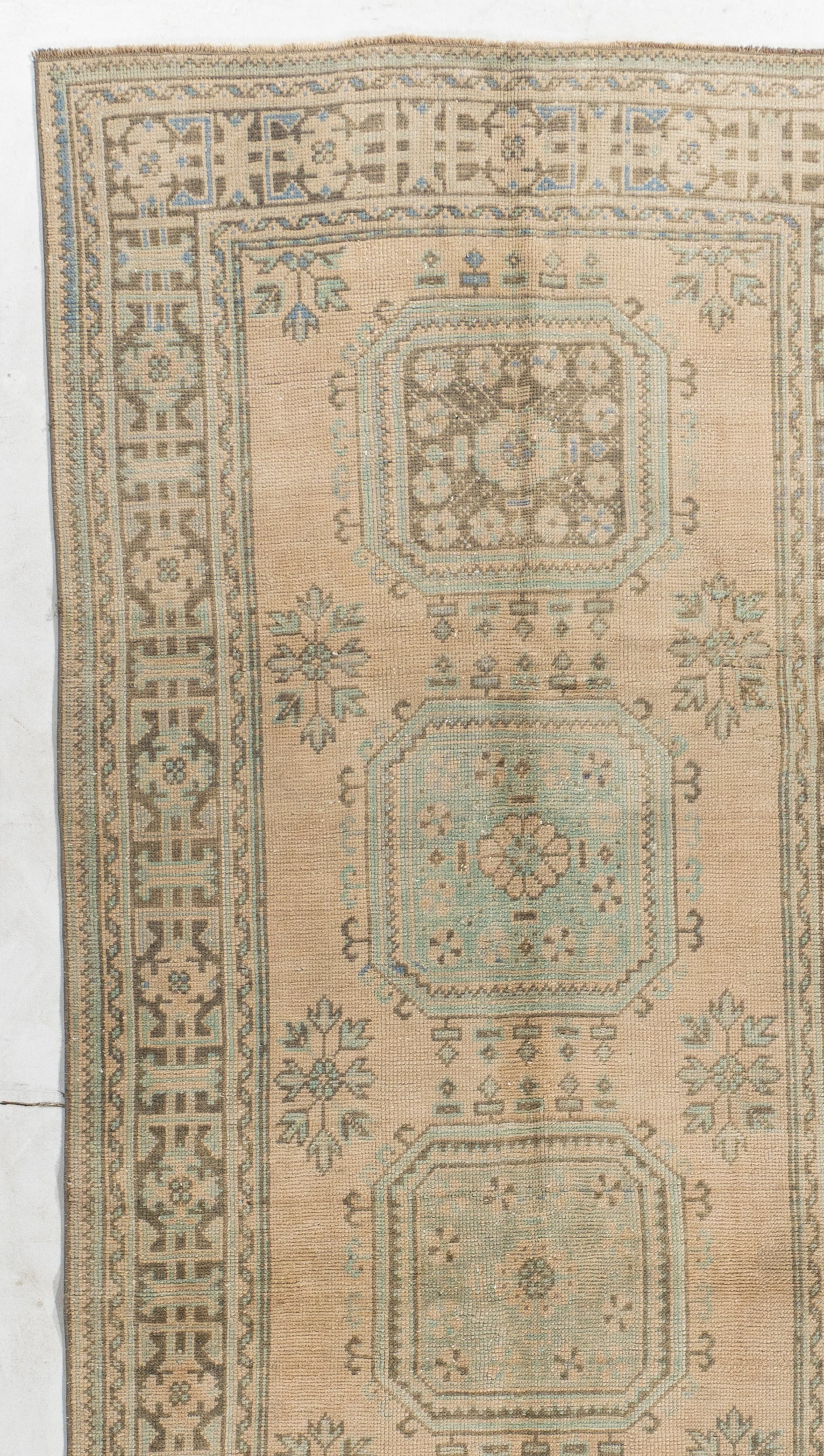 WAHO_IMAGE::u-4952-vintage-turkish-oushak-runner-4.04x11.09-17761.jpg