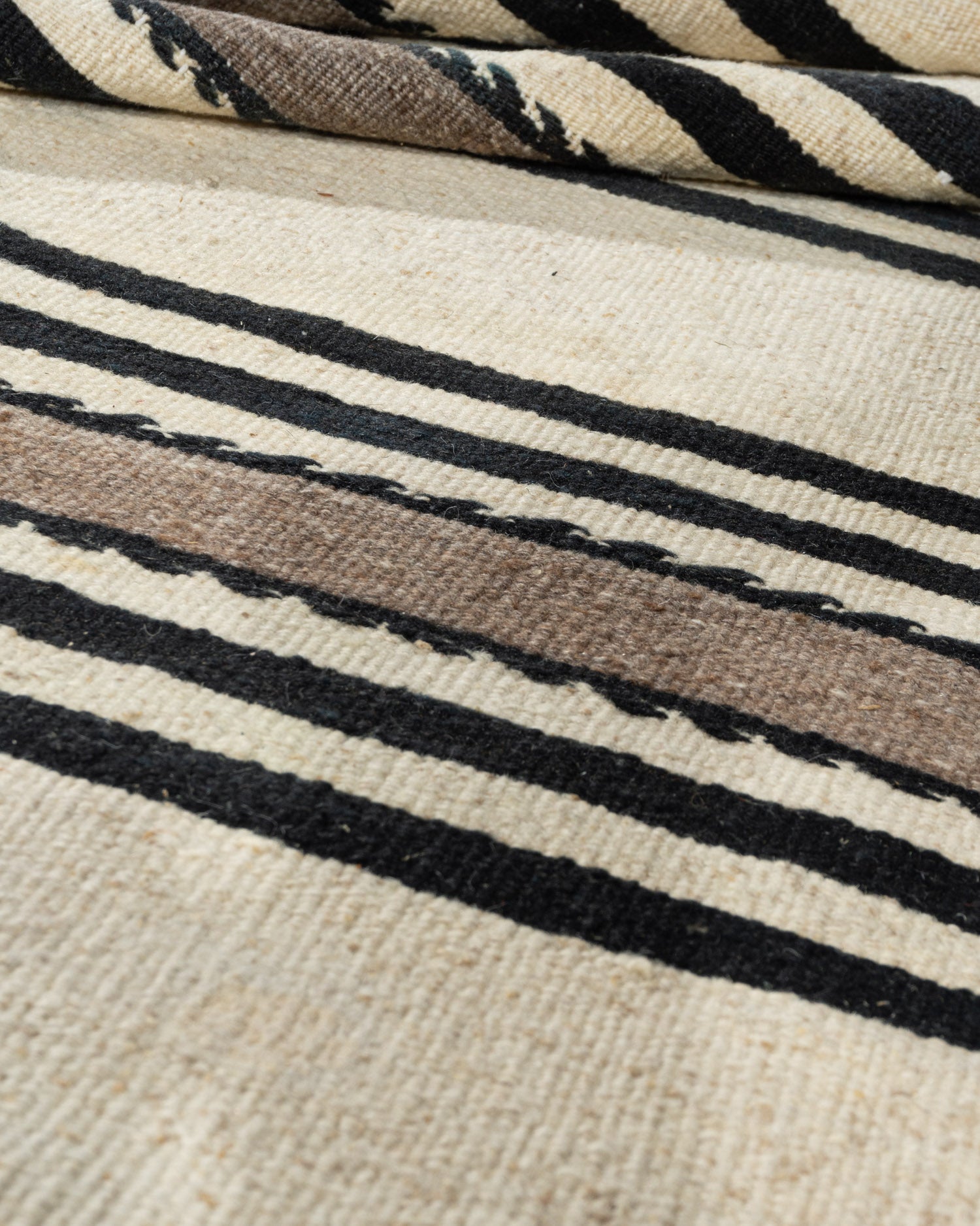 WAHO_IMAGE::u-5002-vintage-turkish-kilim-runner-4.04x13.11-14016.jpg