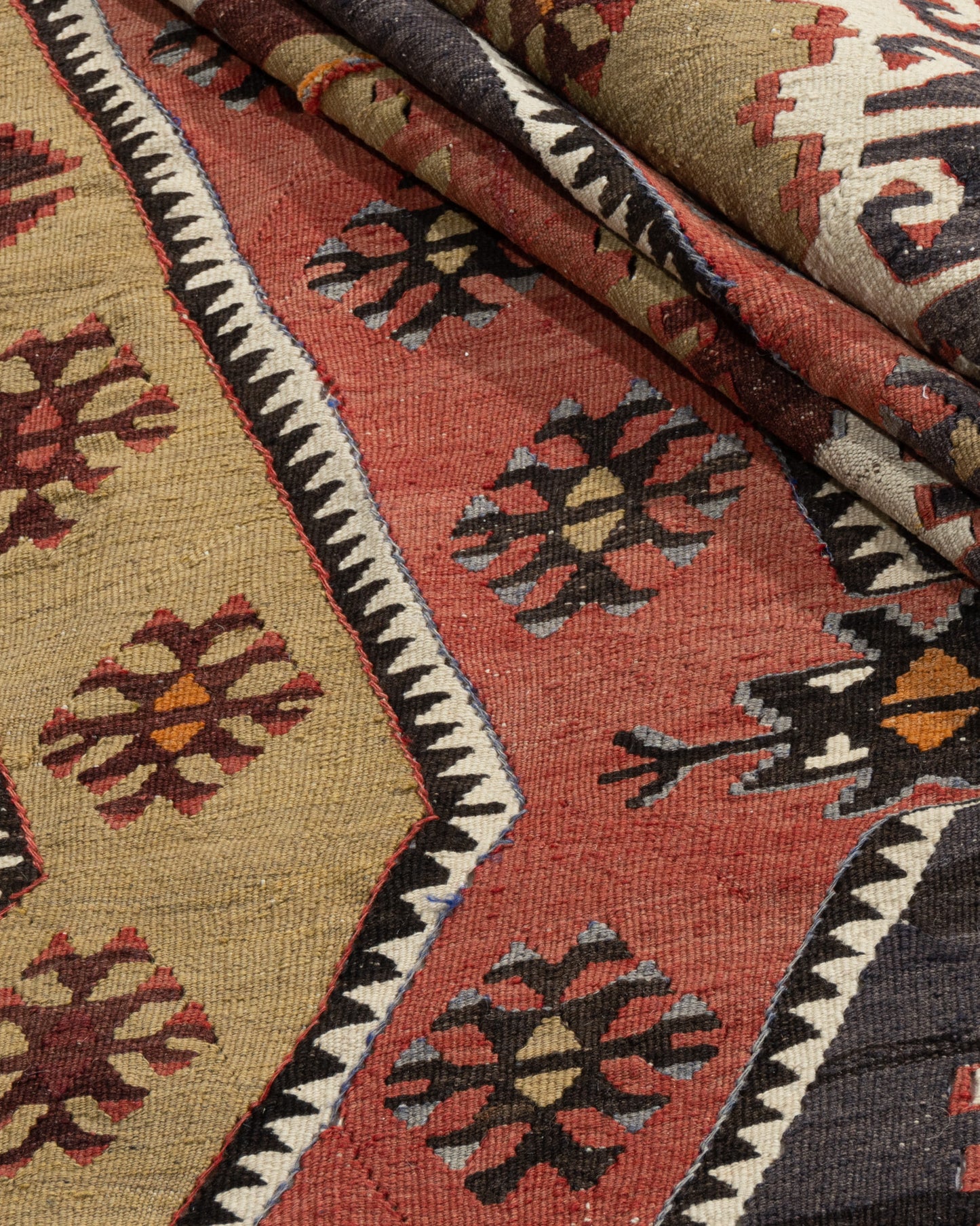 WAHO_IMAGE::u-5045-vintage-turkish-kilim-4.11x11.09-14674.jpg